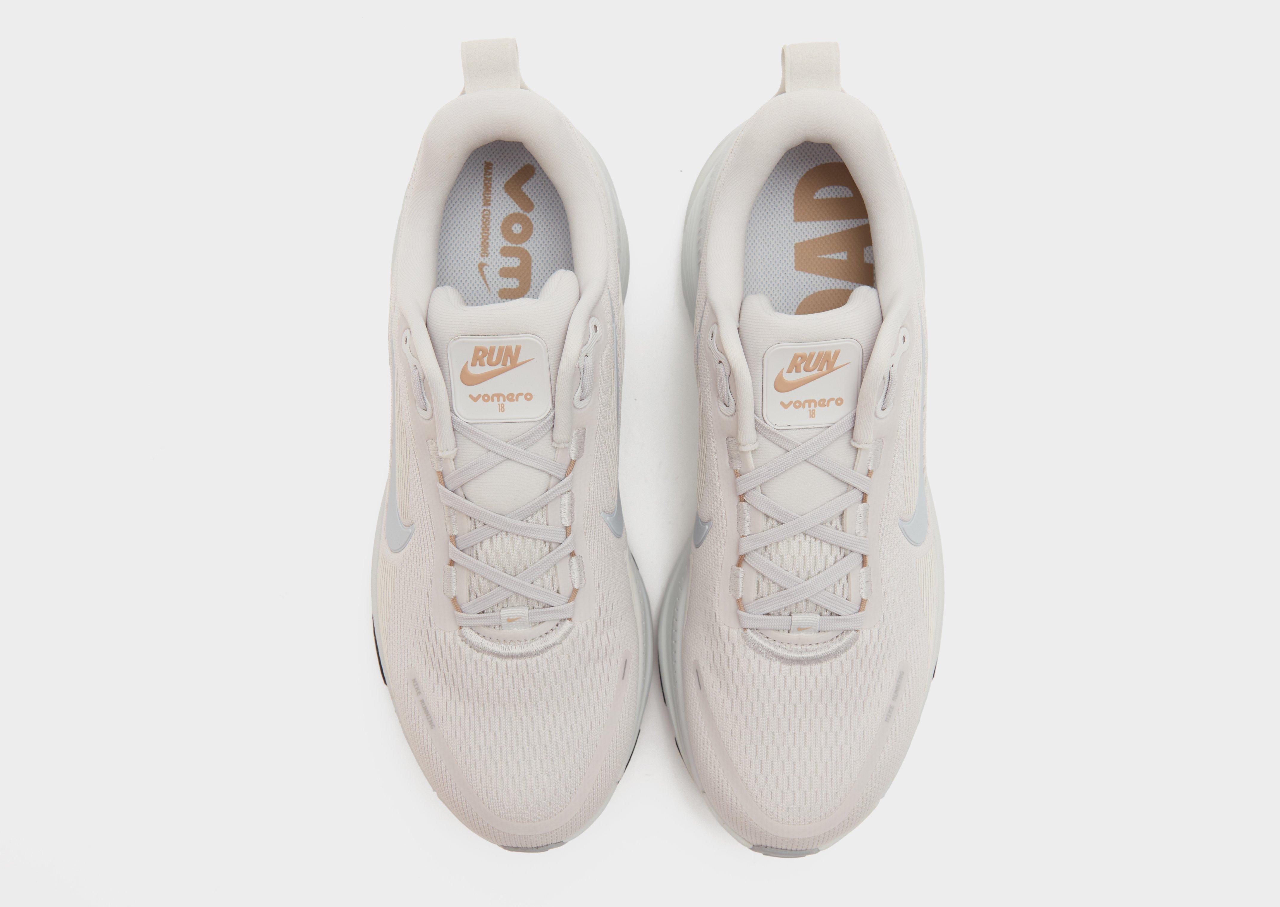 Nike Vomero 18 Miehet