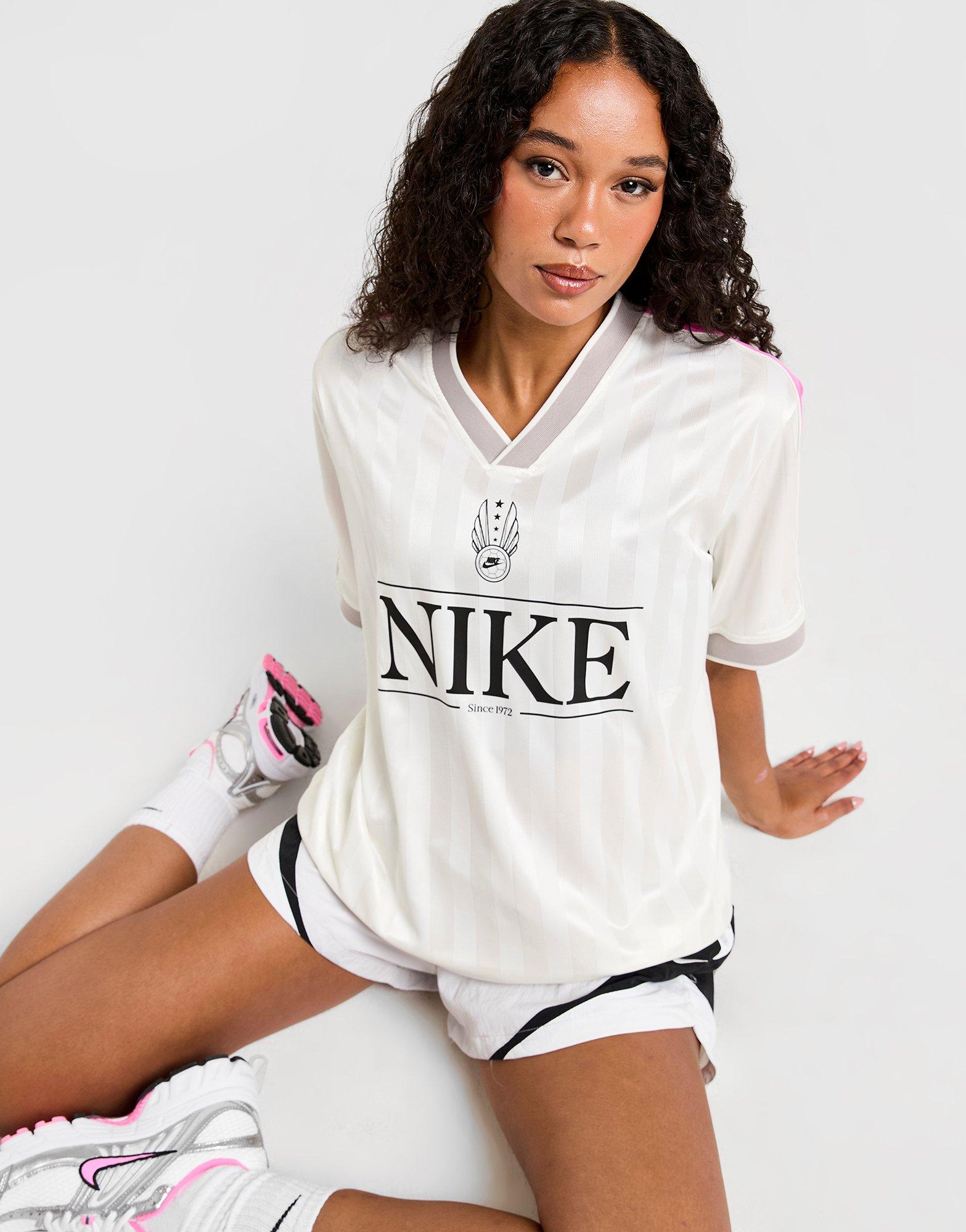Nike Sportswear V-Neck Jersey