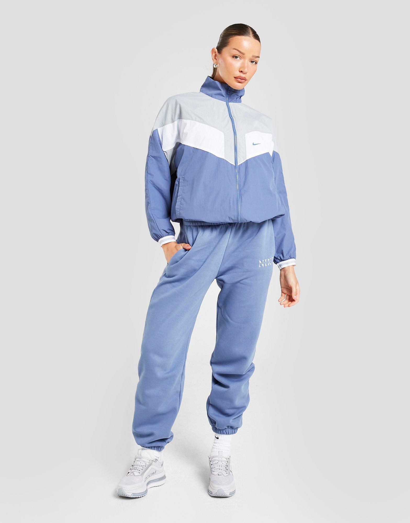 Nike Graphic Swoosh Woven Jacket