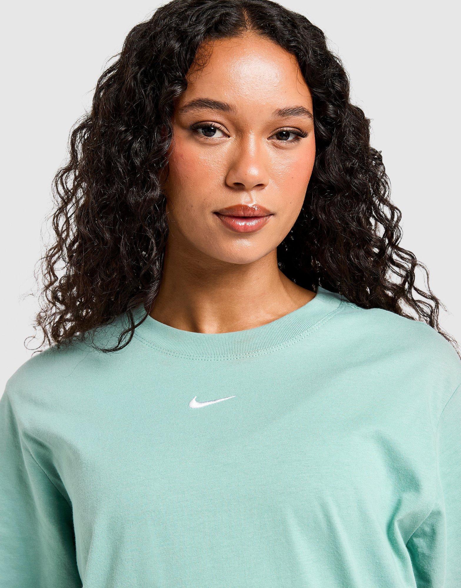 Nike Essential Boyfriend T-Shirt