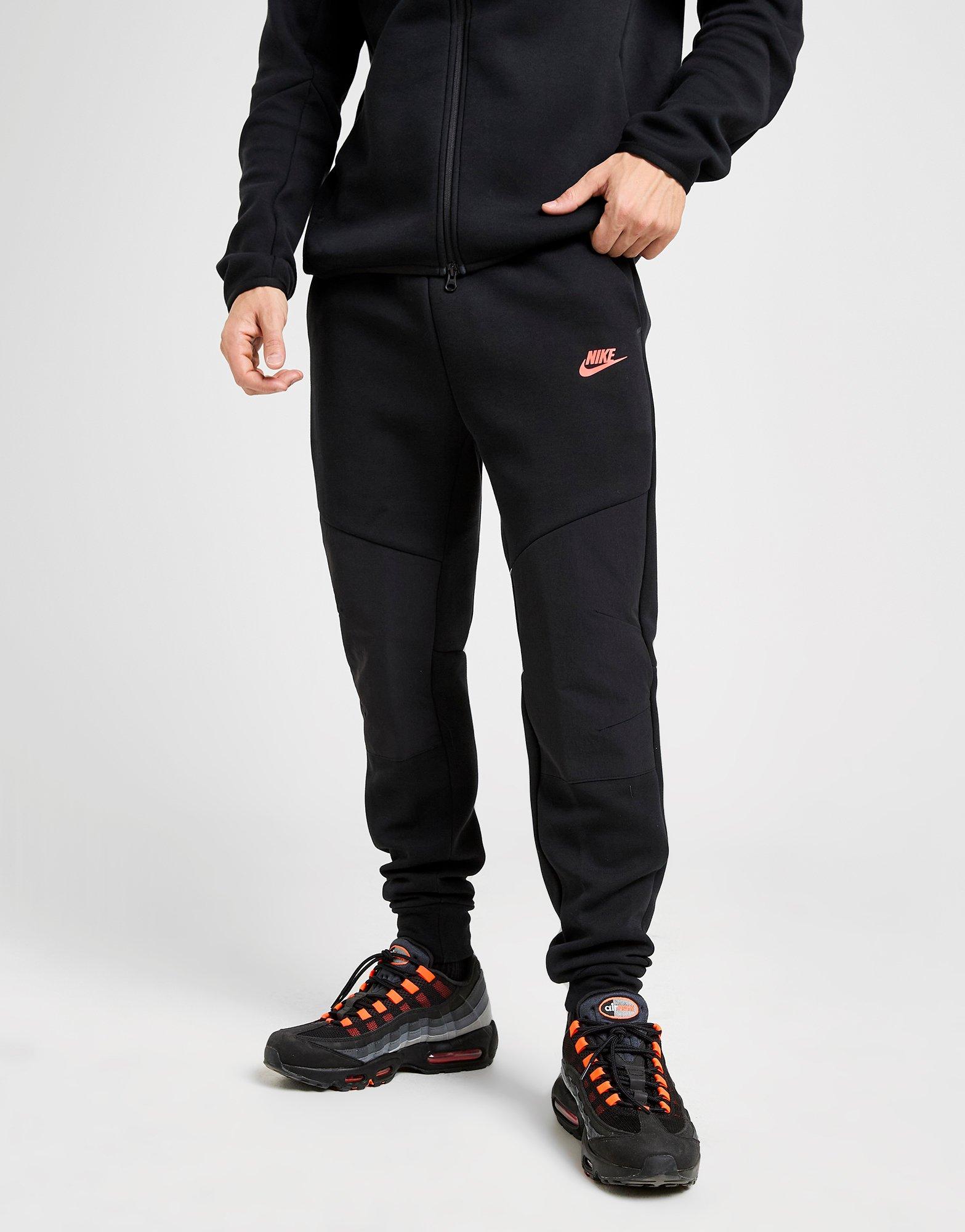 Nike Joggers Tech Mix