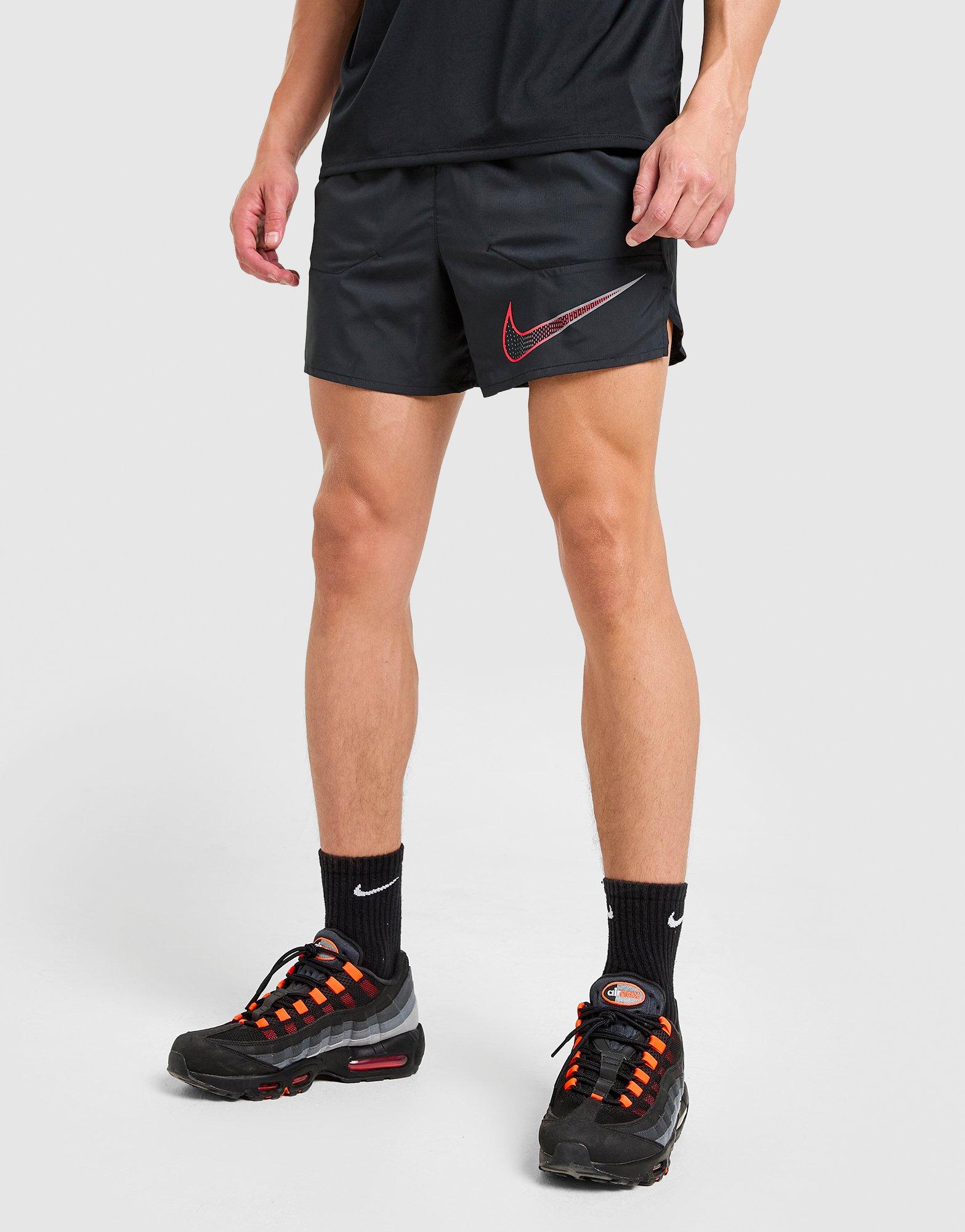 Nike Stride Swoosh Shorts