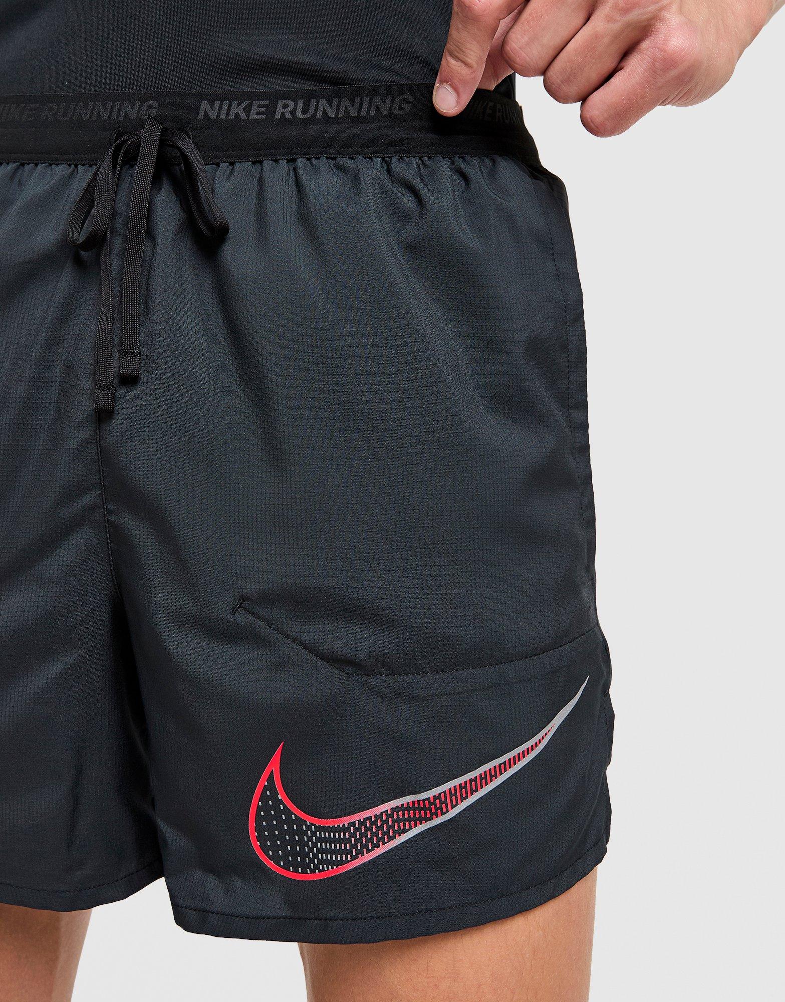 Nike Stride Swoosh Shorts