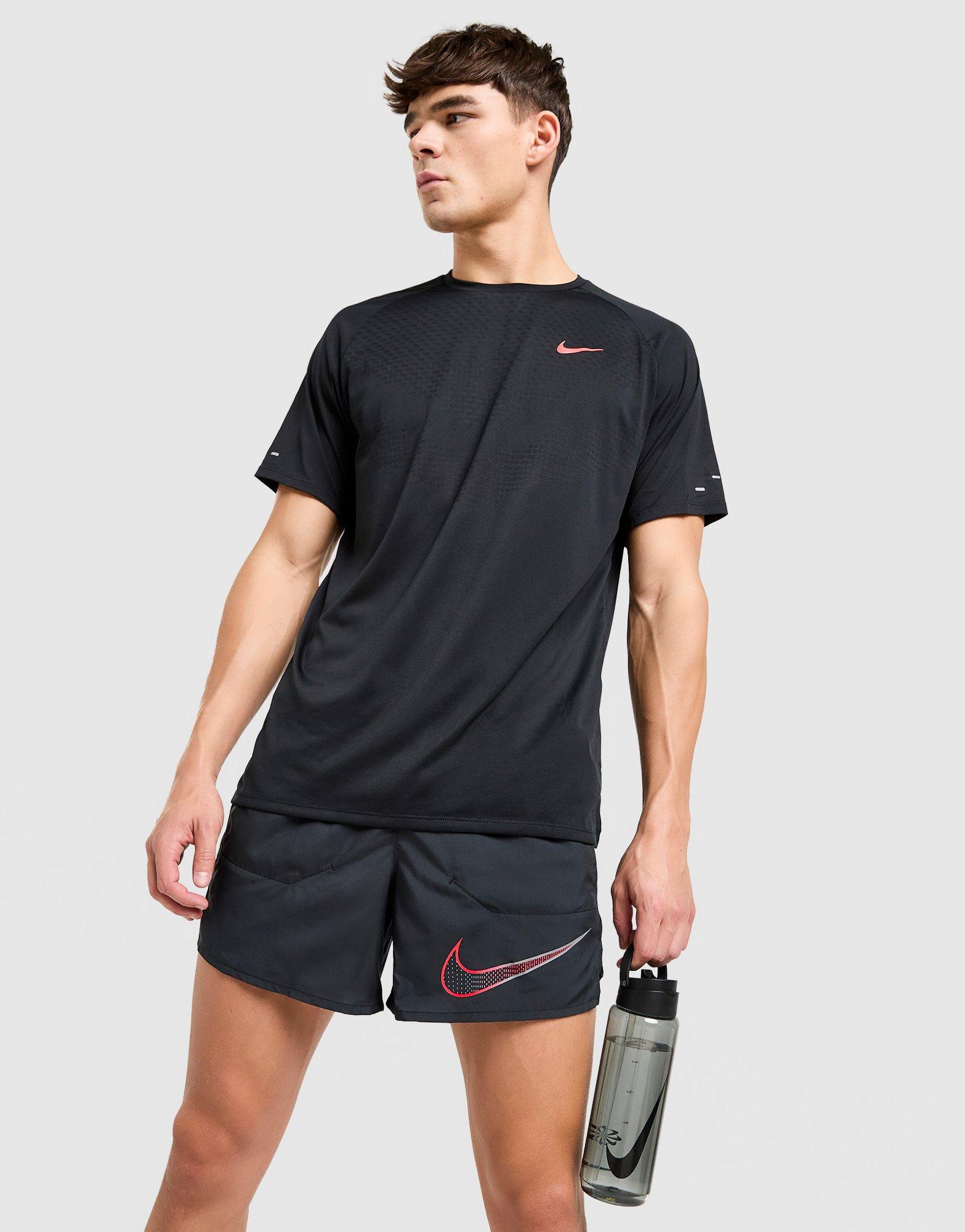 Nike Stride Swoosh Shorts