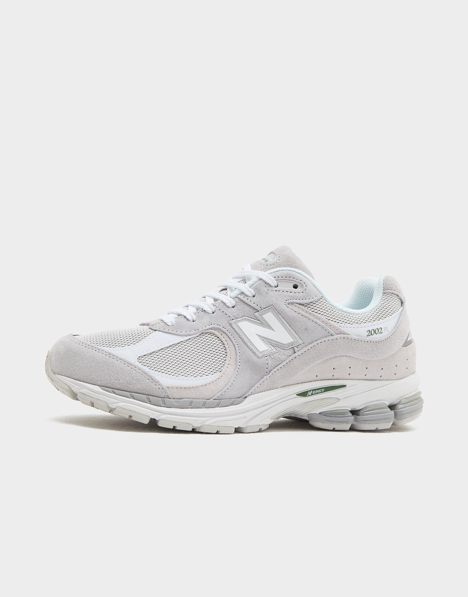 New Balance 2002R