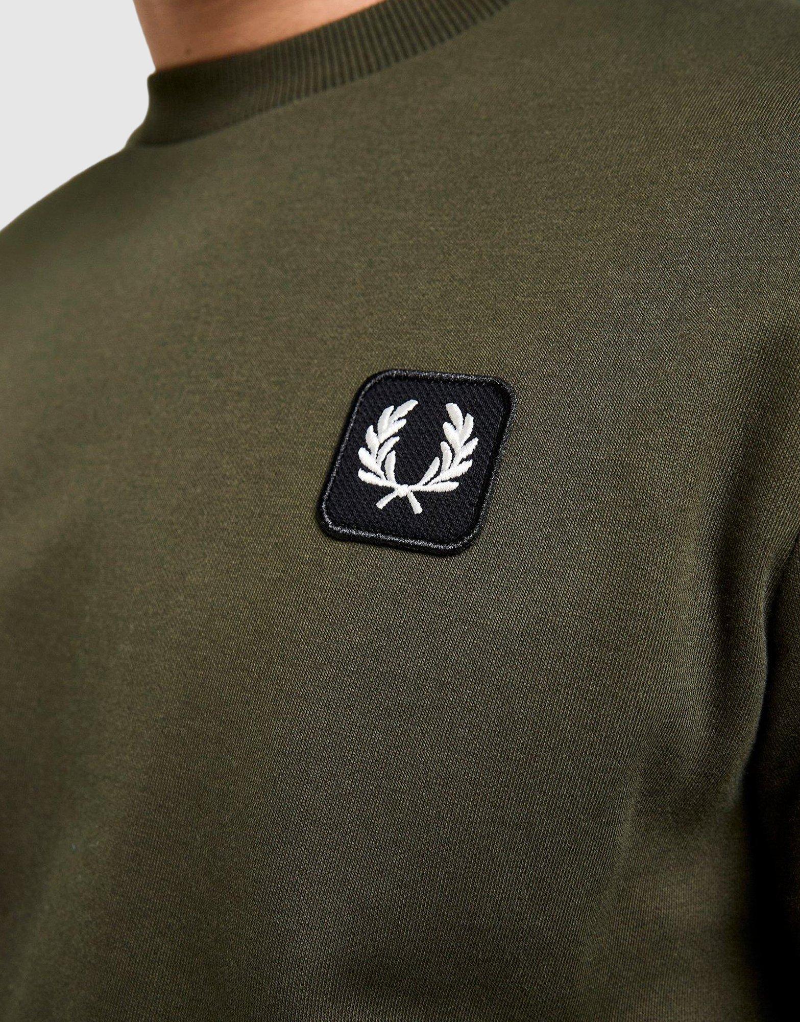Fred Perry Badge Crew Sweatshirt