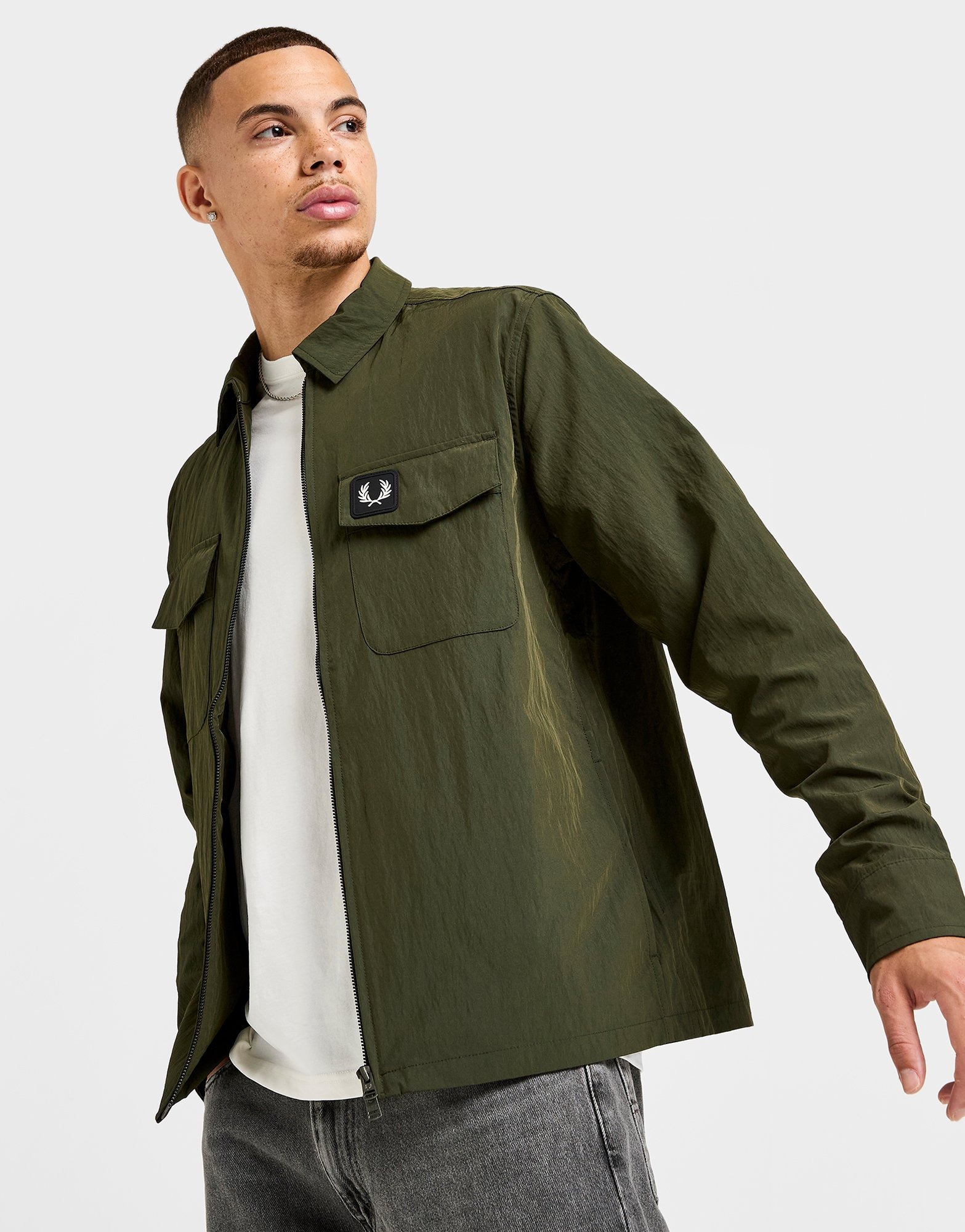 Fred Perry Badge Overshirt - JD Sports Danmark