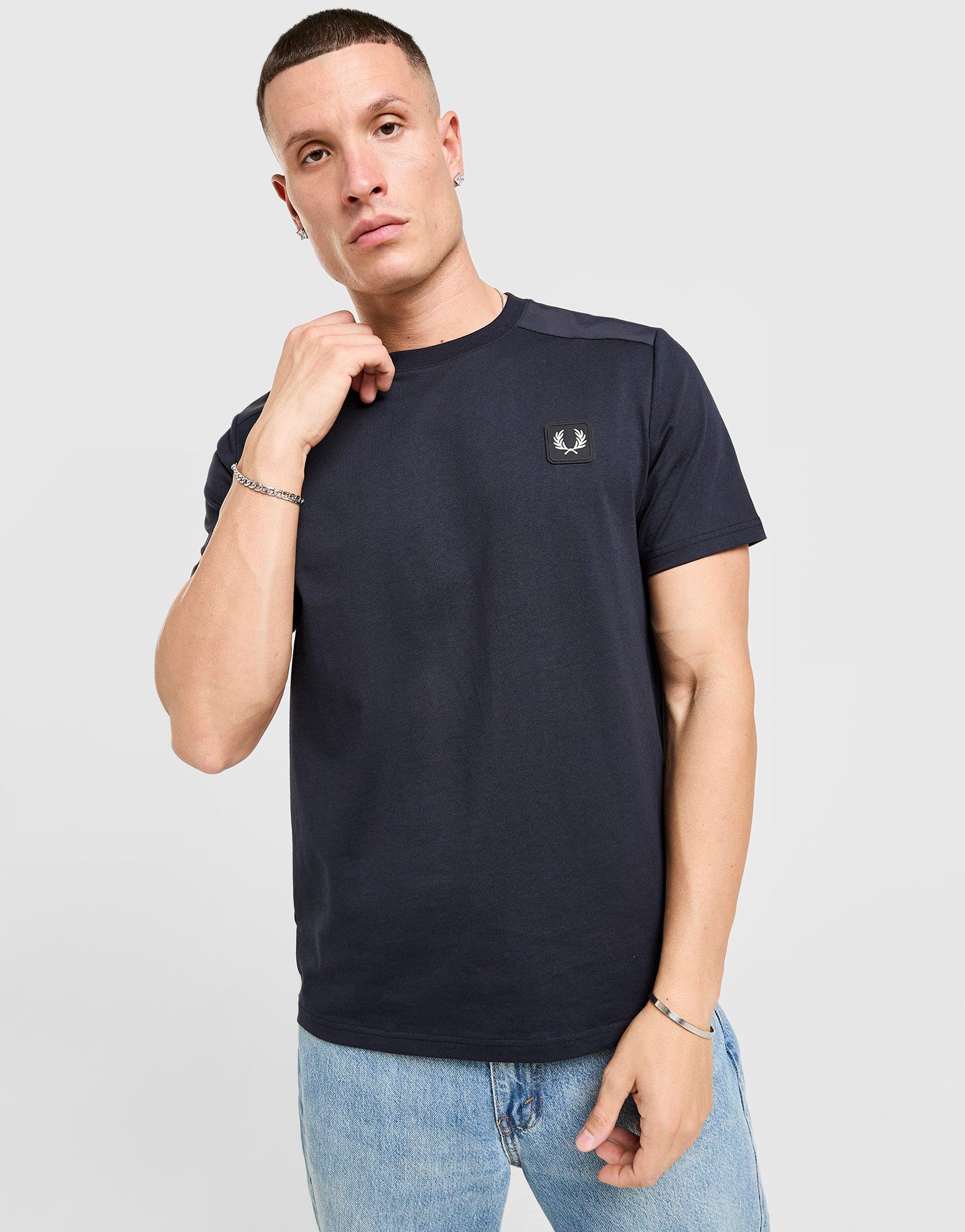 Fred Perry T-shirt Badge Panel