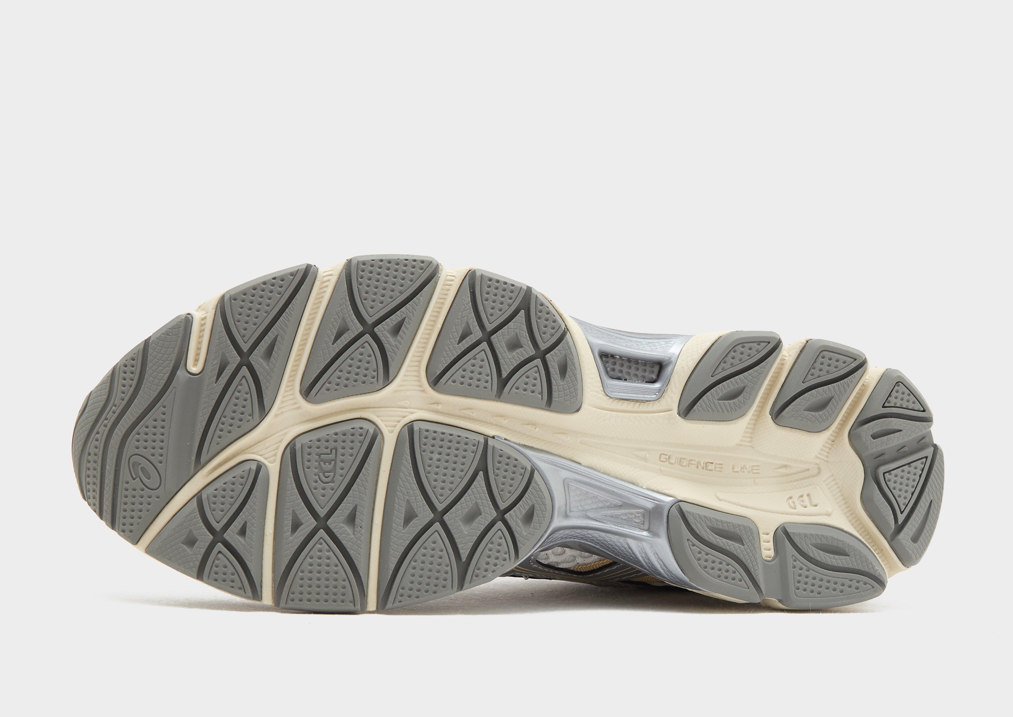 ASICS GEL-CUMULUS 16 Women's