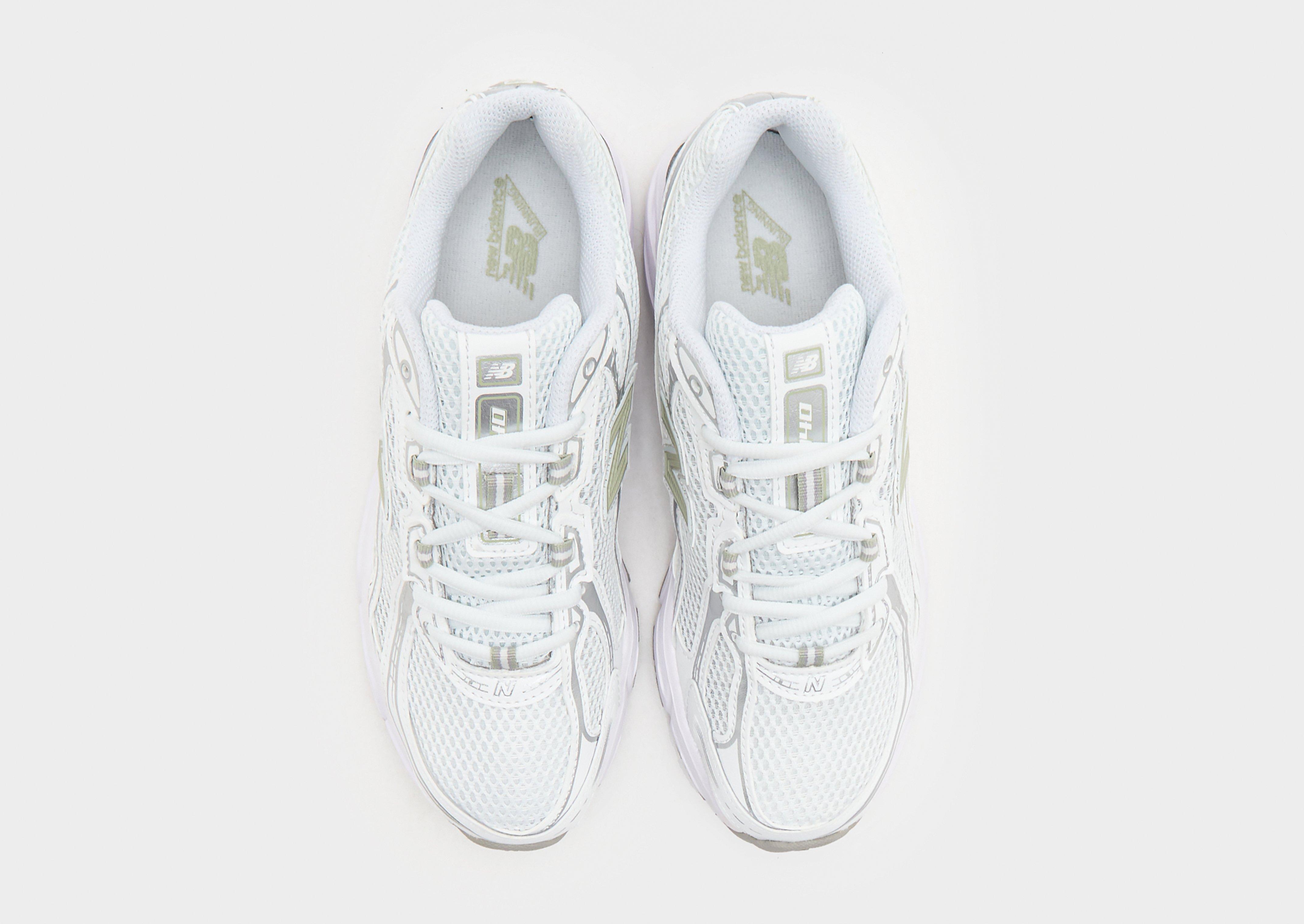 New Balance 740 Women's