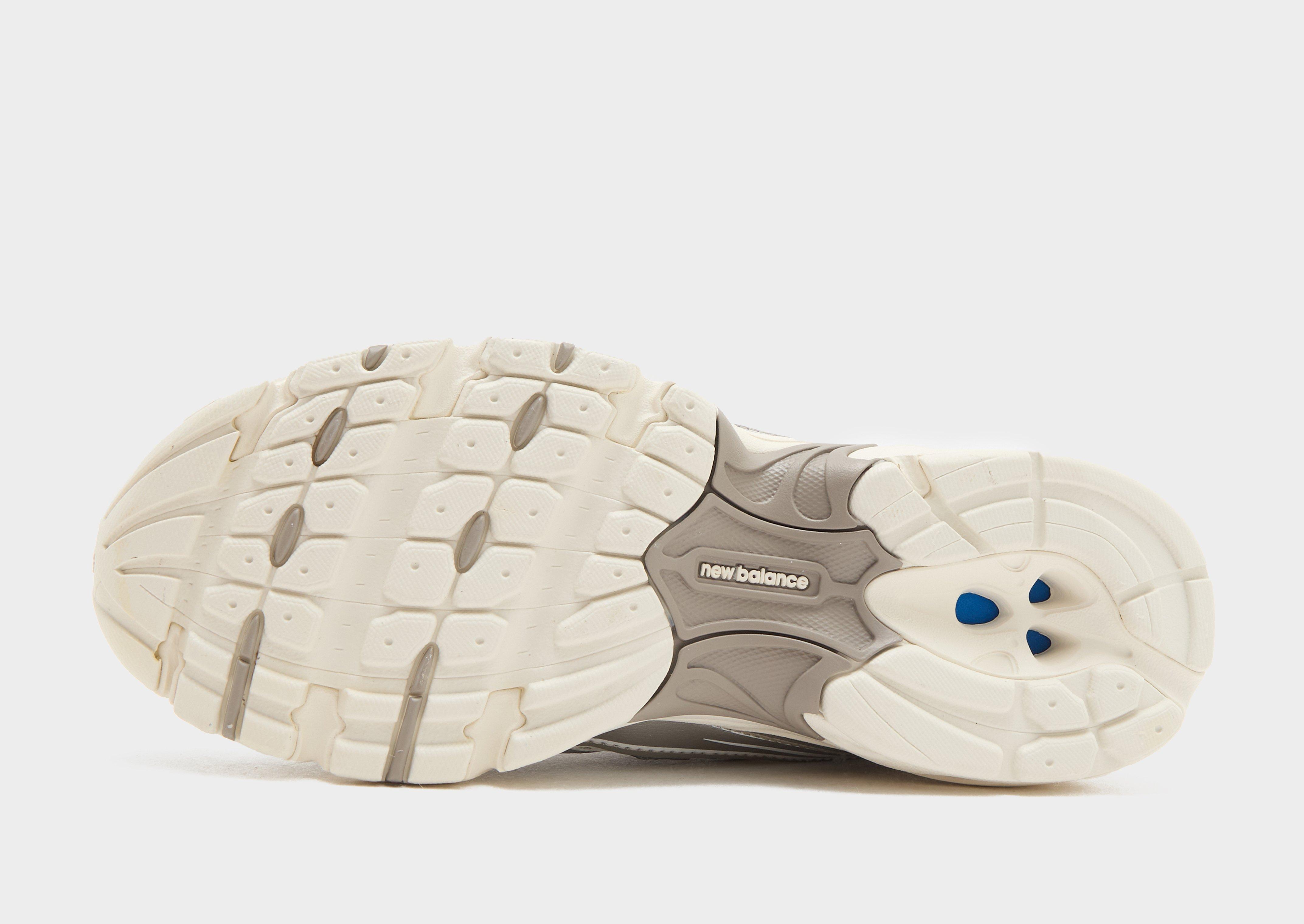 New Balance 740 Femme