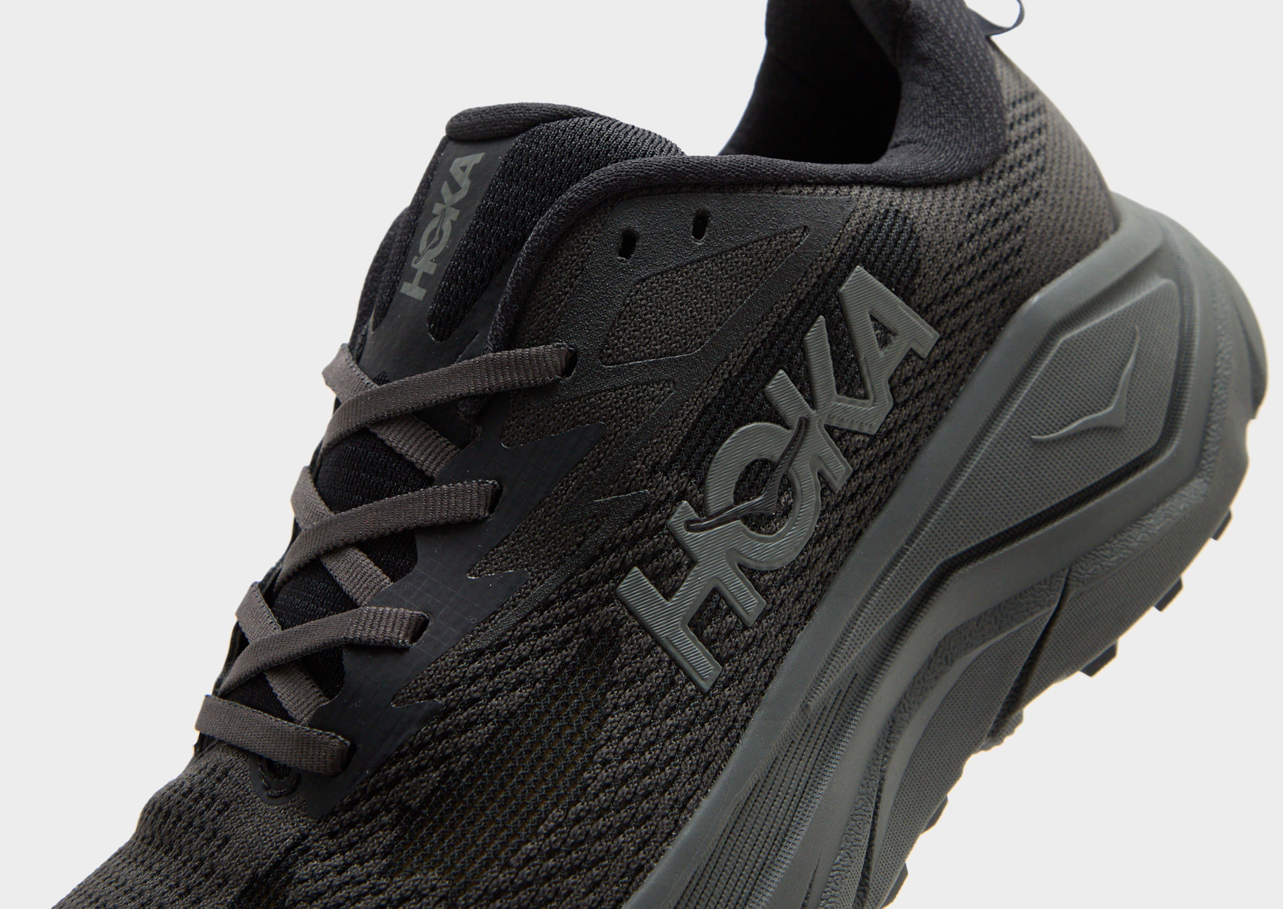 HOKA Challenger 8