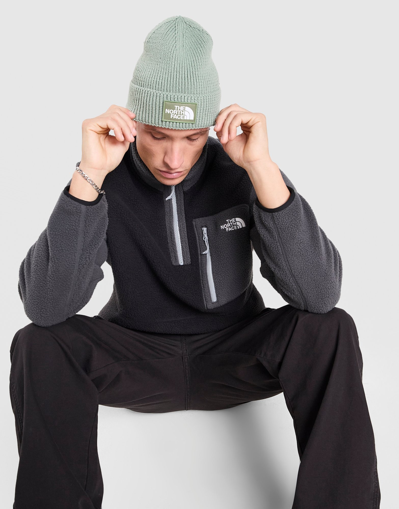 美品★THE NORTH FACE★ROAMER DAY BLACK 24L 楽天市場】ノースフェイス the north face ローマーデイ roamer