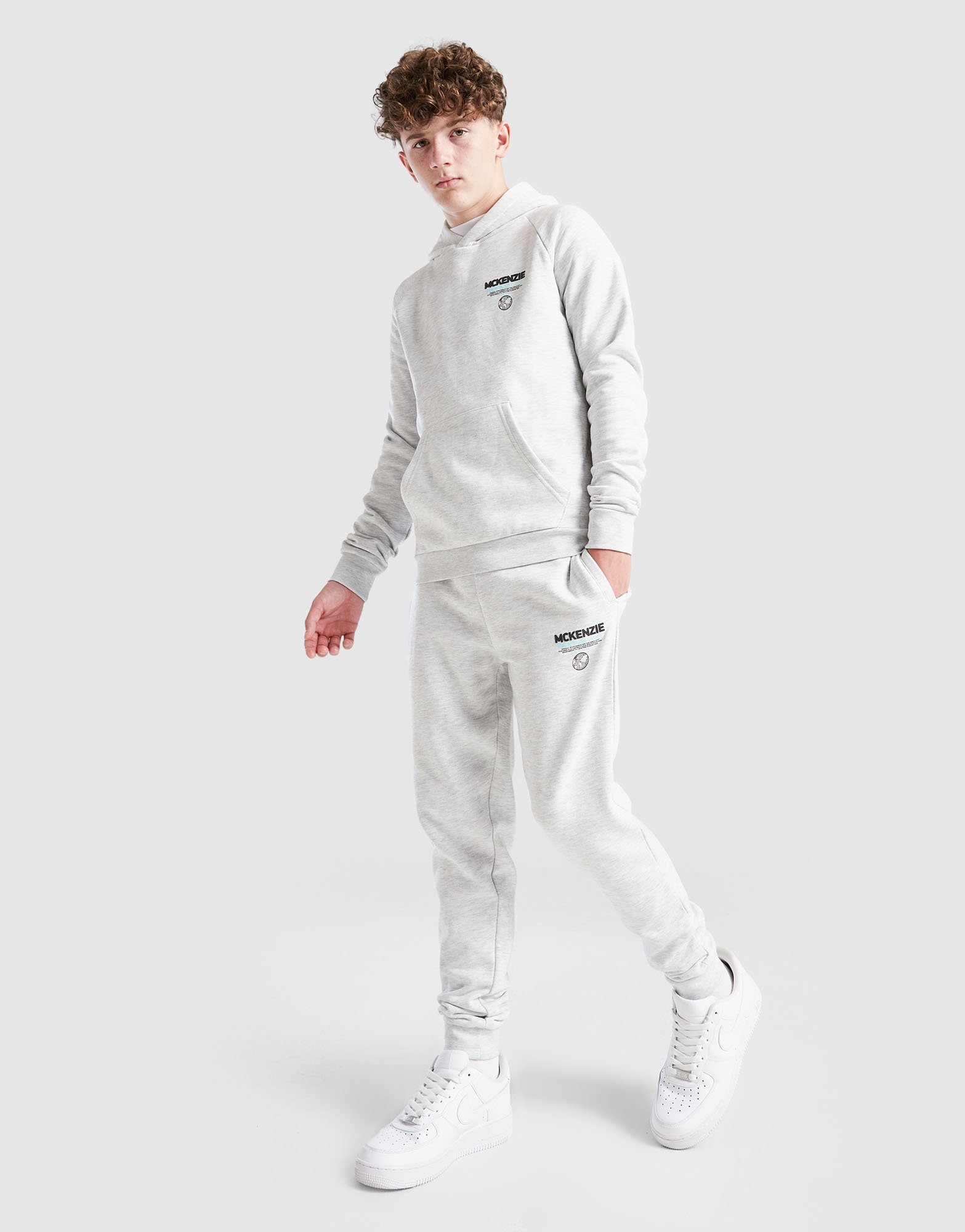 McKenzie Pantalón de chándal Font Fleece Júnior en Gris JD