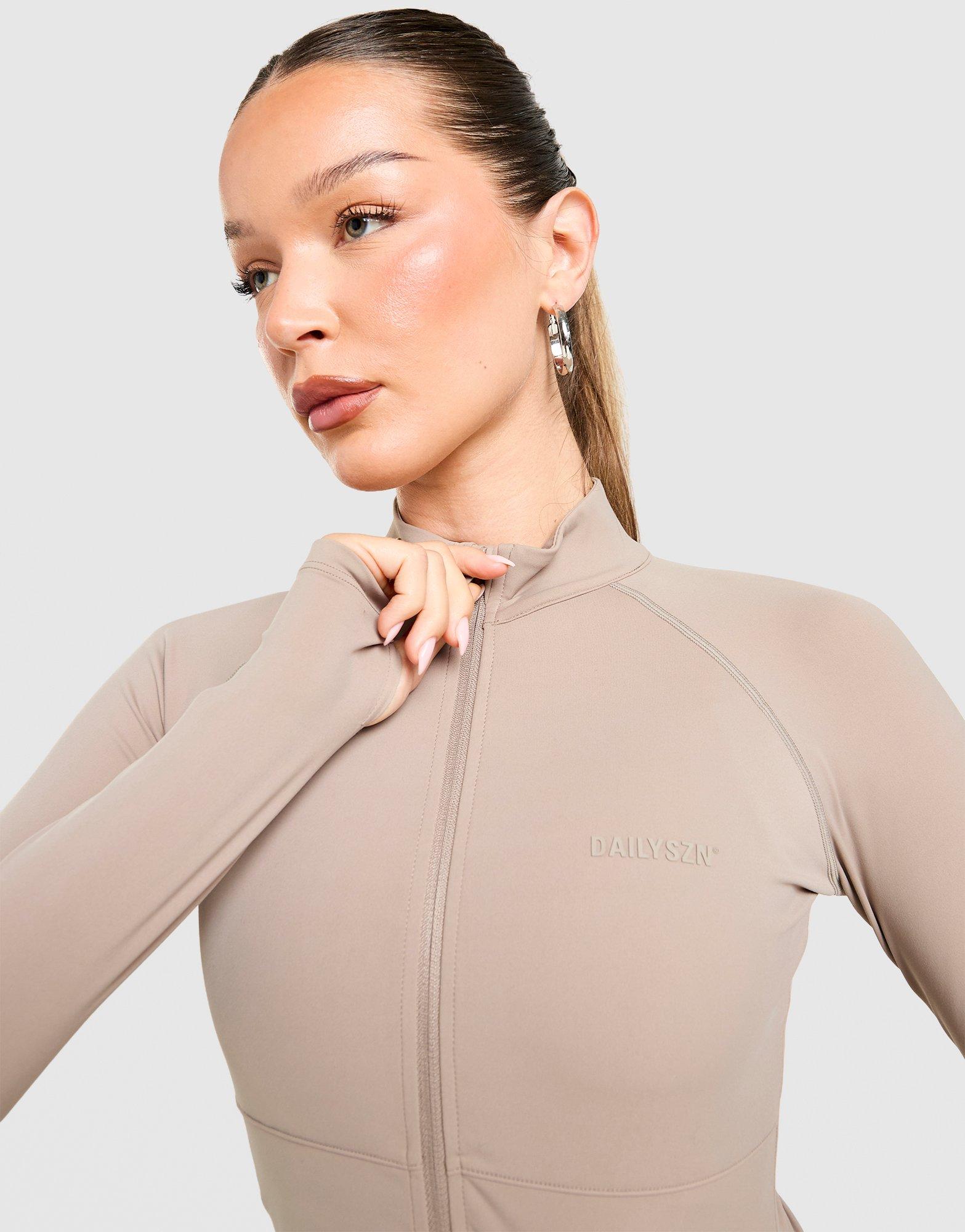 DAILYSZN Full Zip Fit Top
