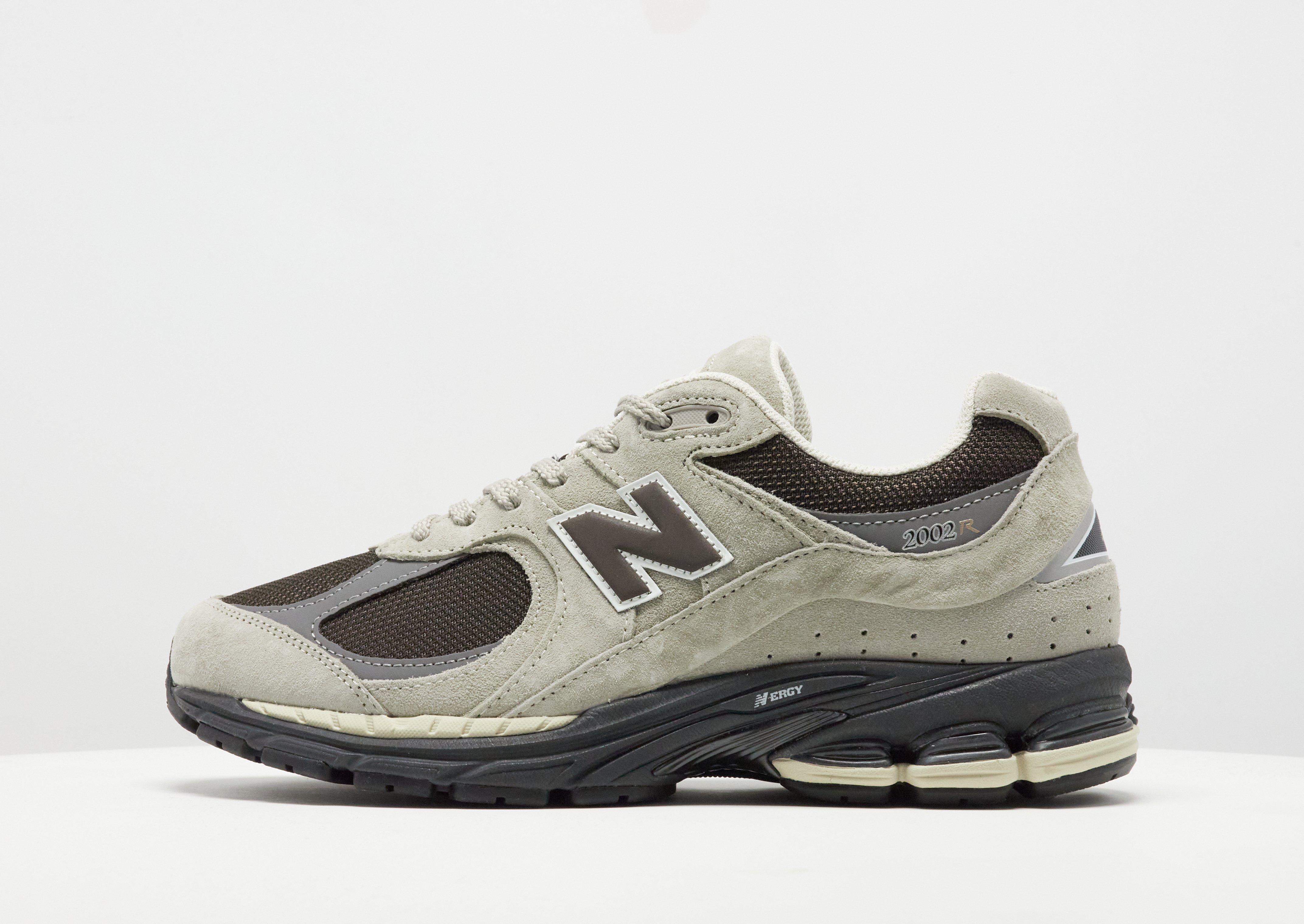 New Balance 2002R