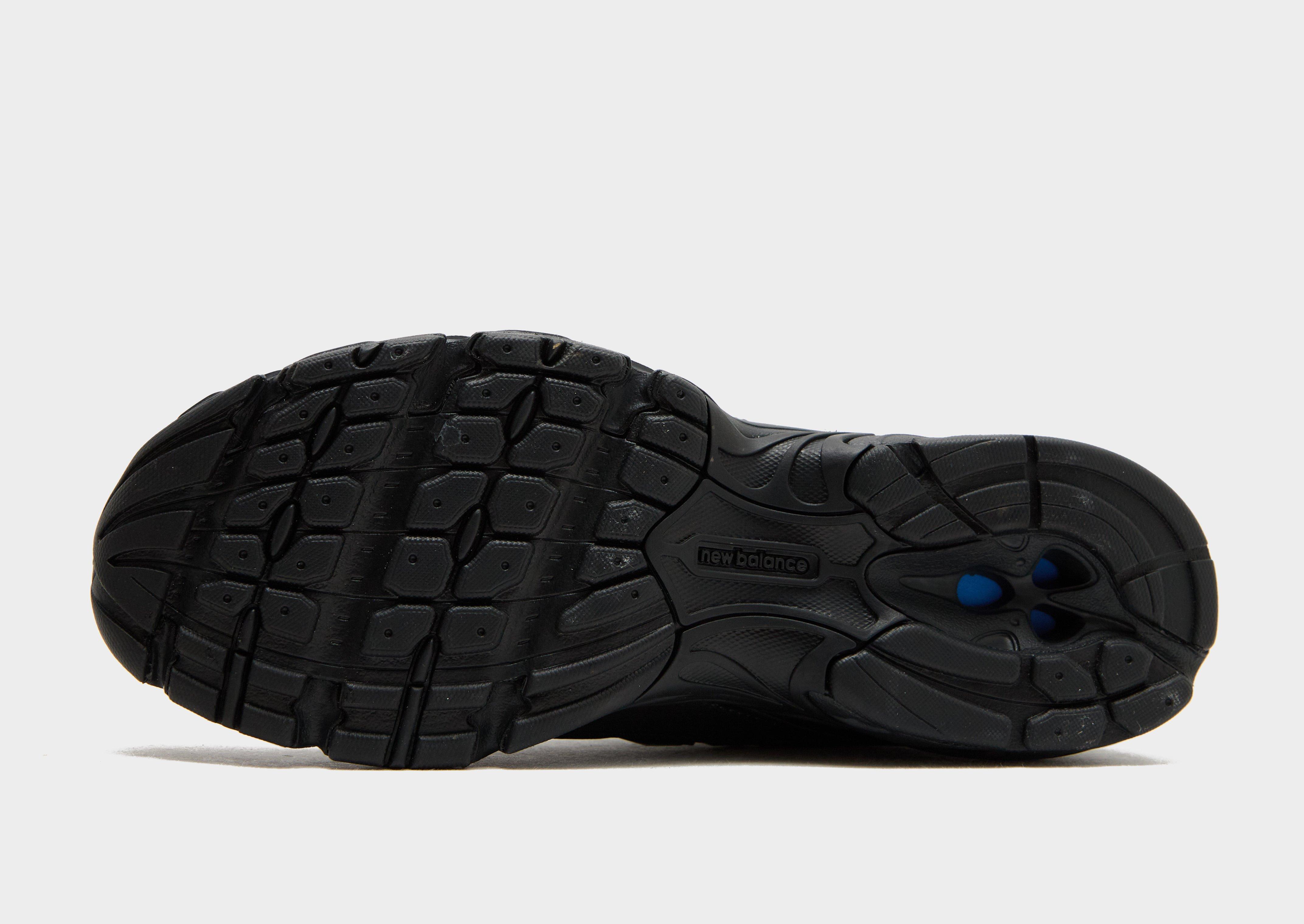 New Balance 740