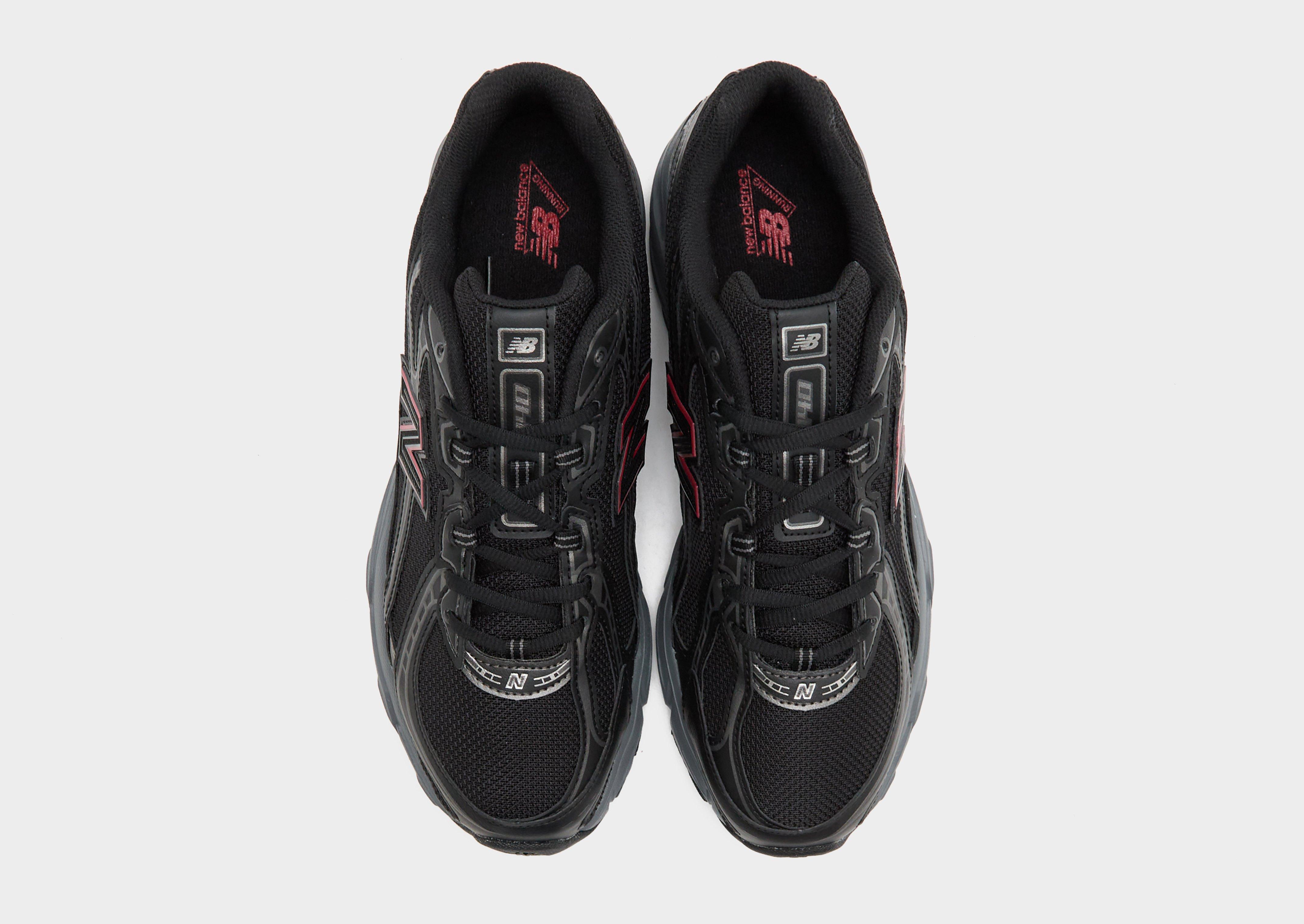New Balance 740