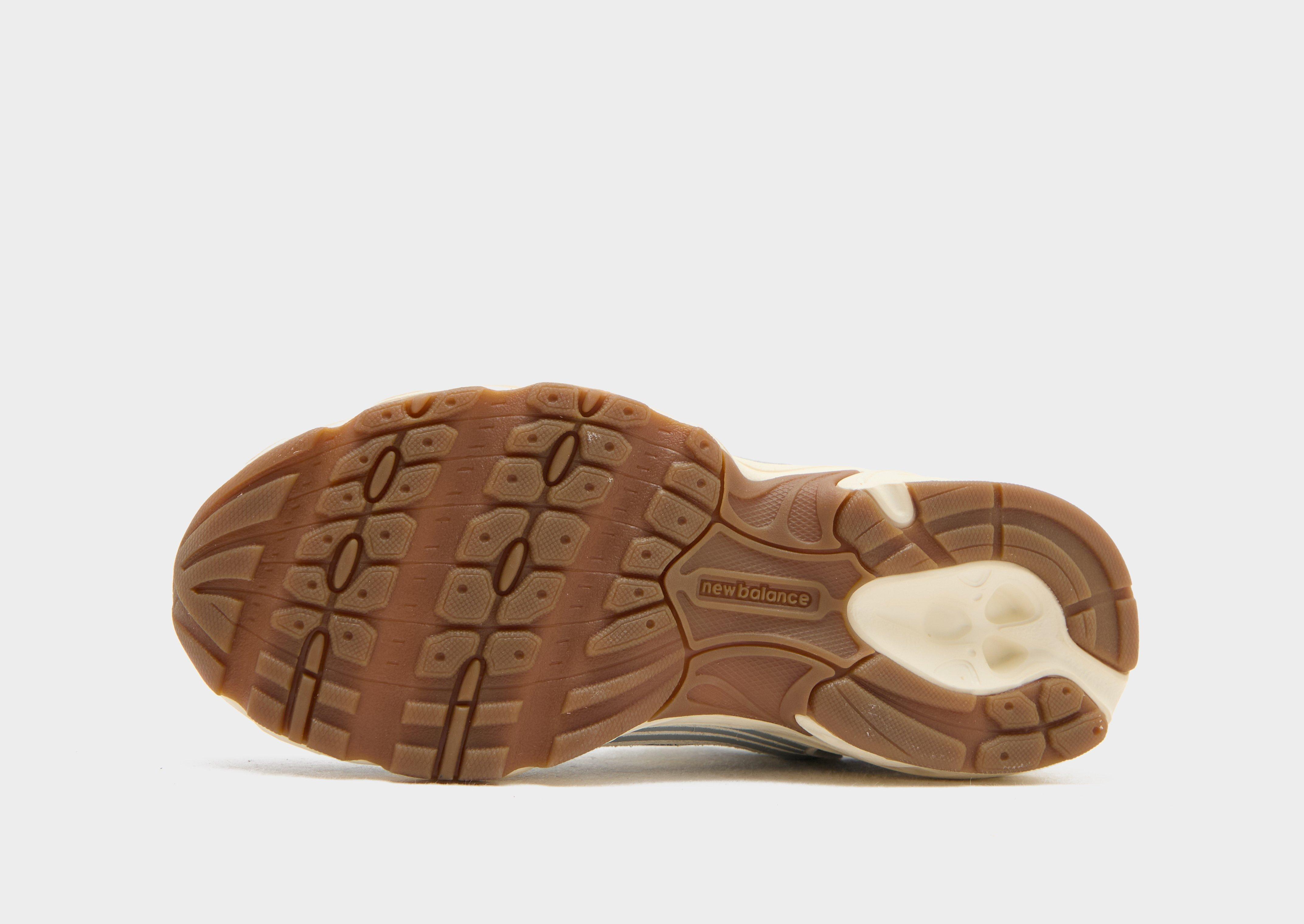 New Balance 530 Barn