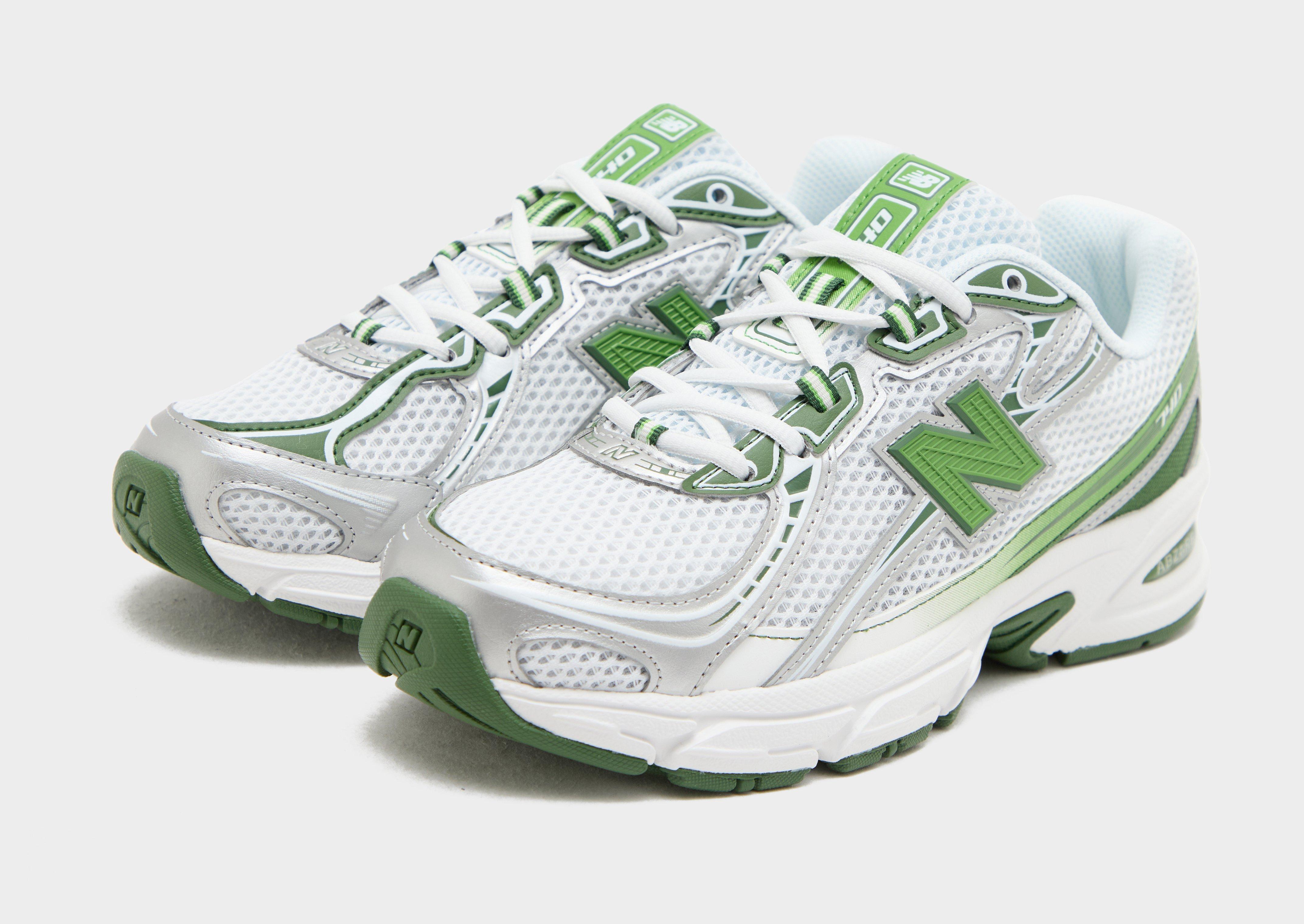 New Balance 740 Naiset