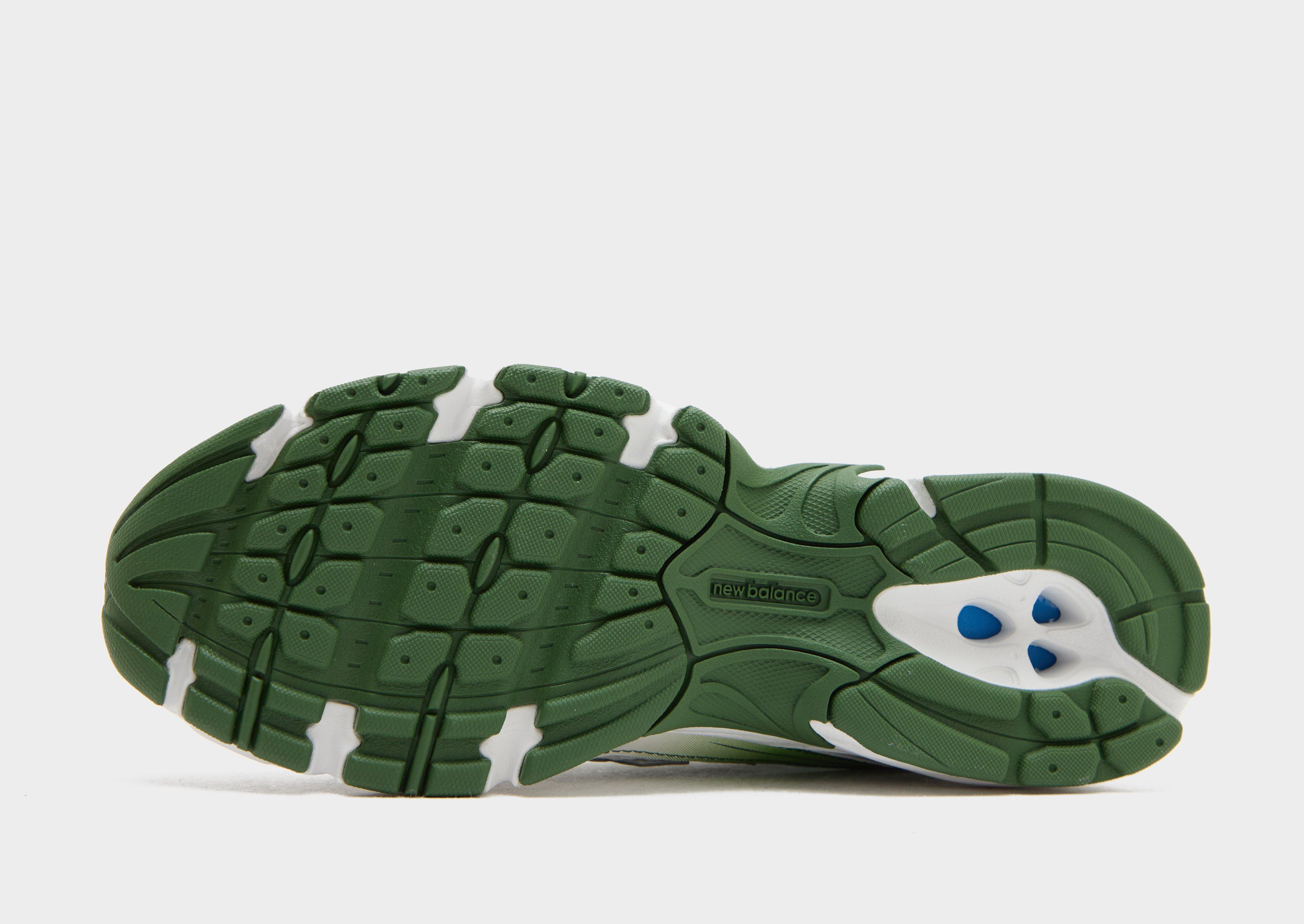 New Balance 740 Naiset