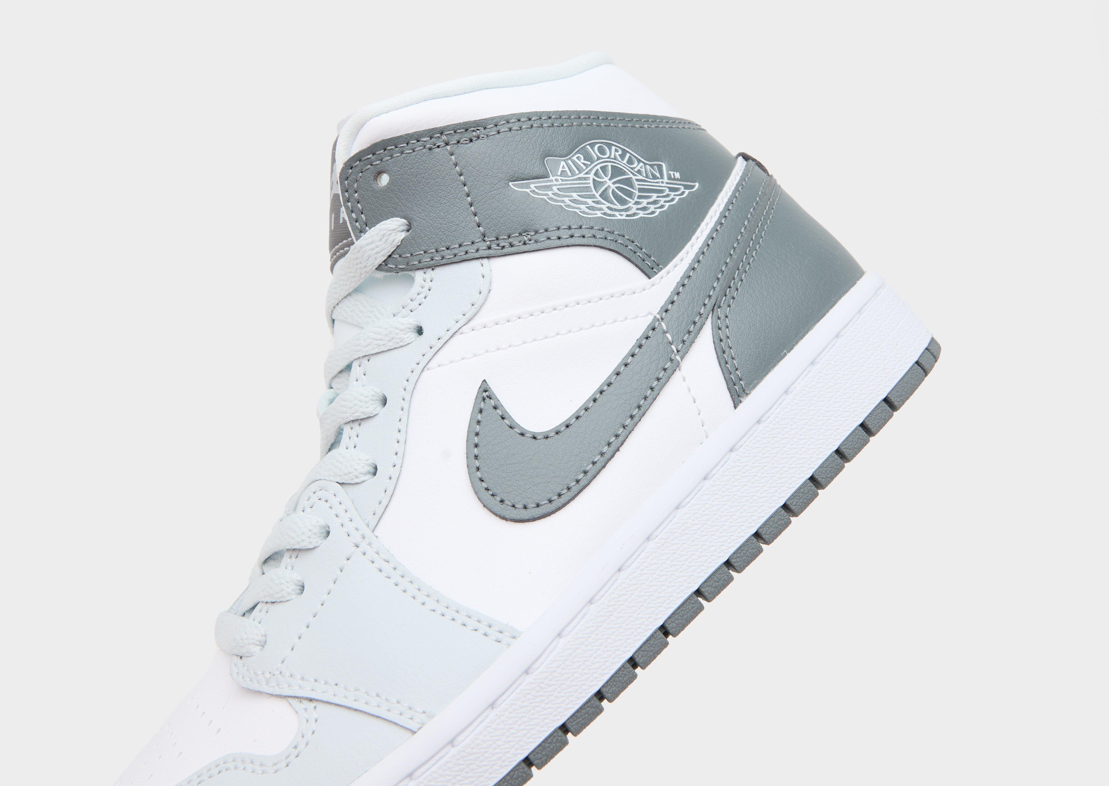 Jordan Air 1 Mid para mujer