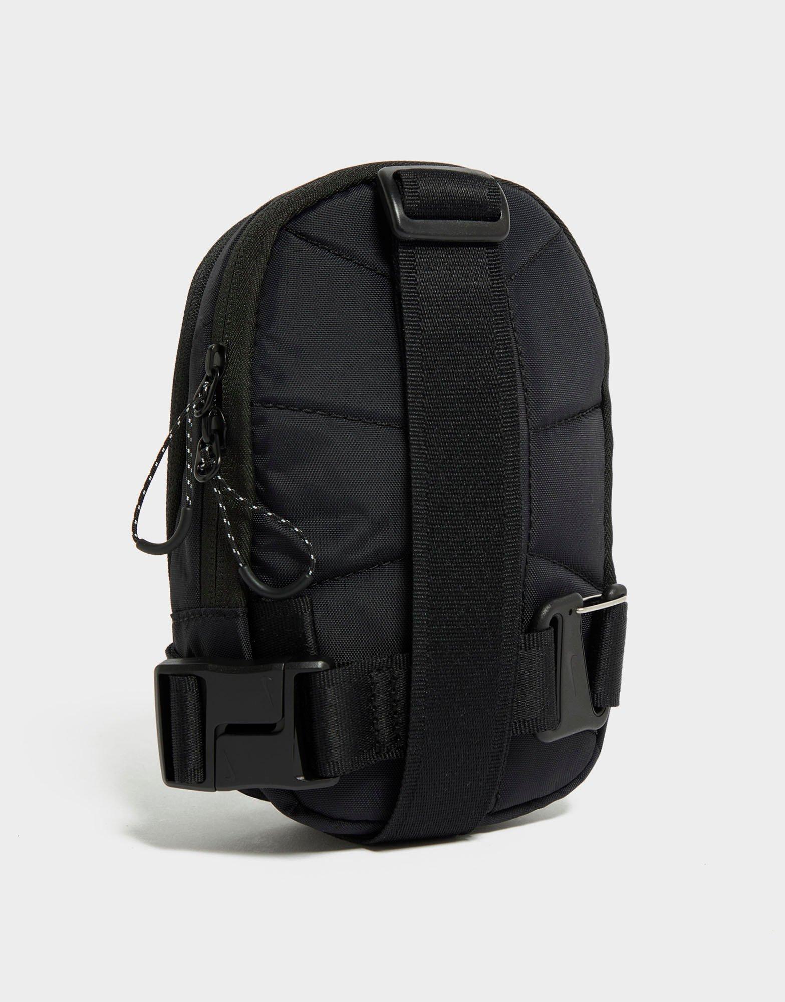 Nike Sportswear Commute Crossbody Bag