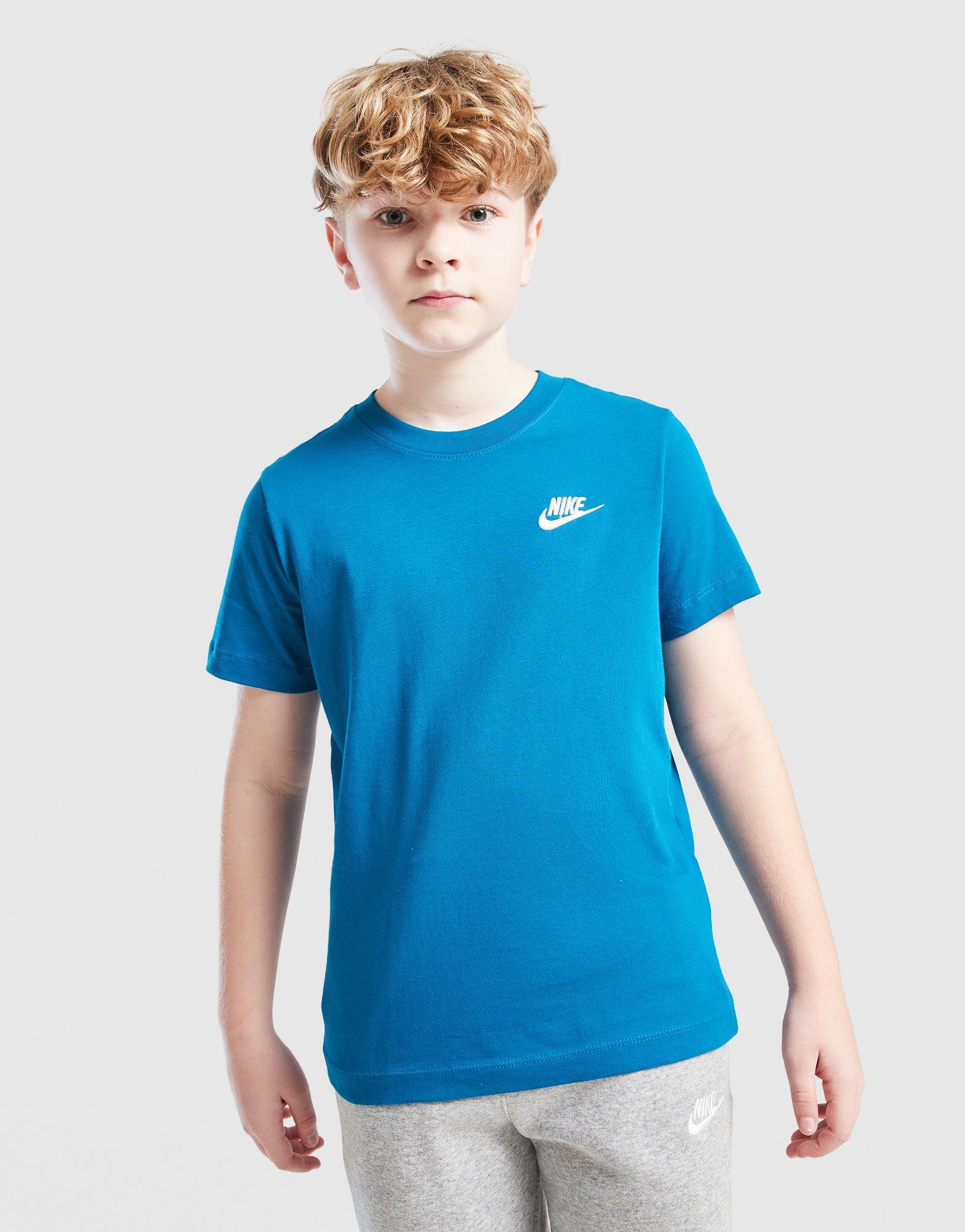 Nike T-Shirt Small Logo