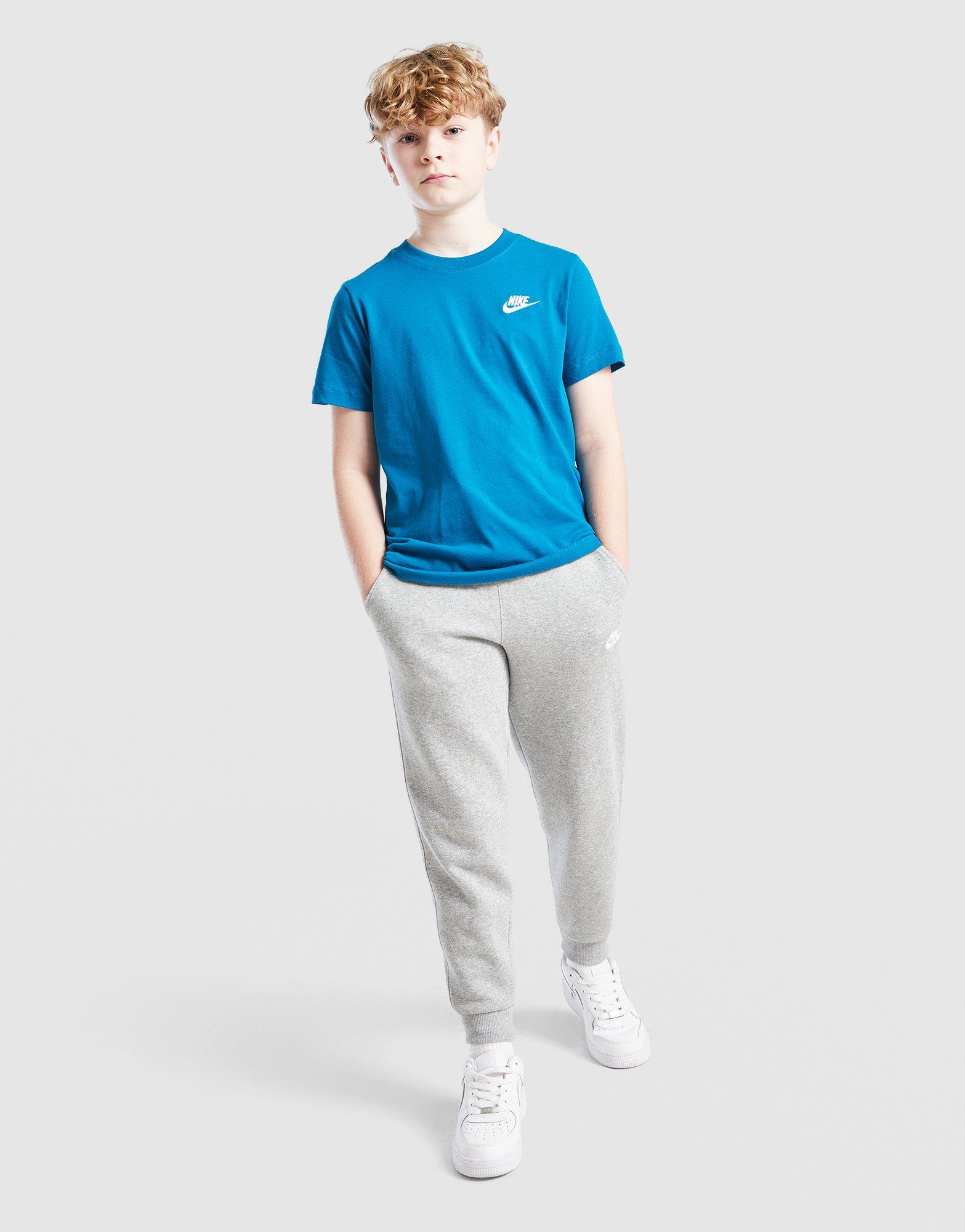 Nike T-Shirt Small Logo