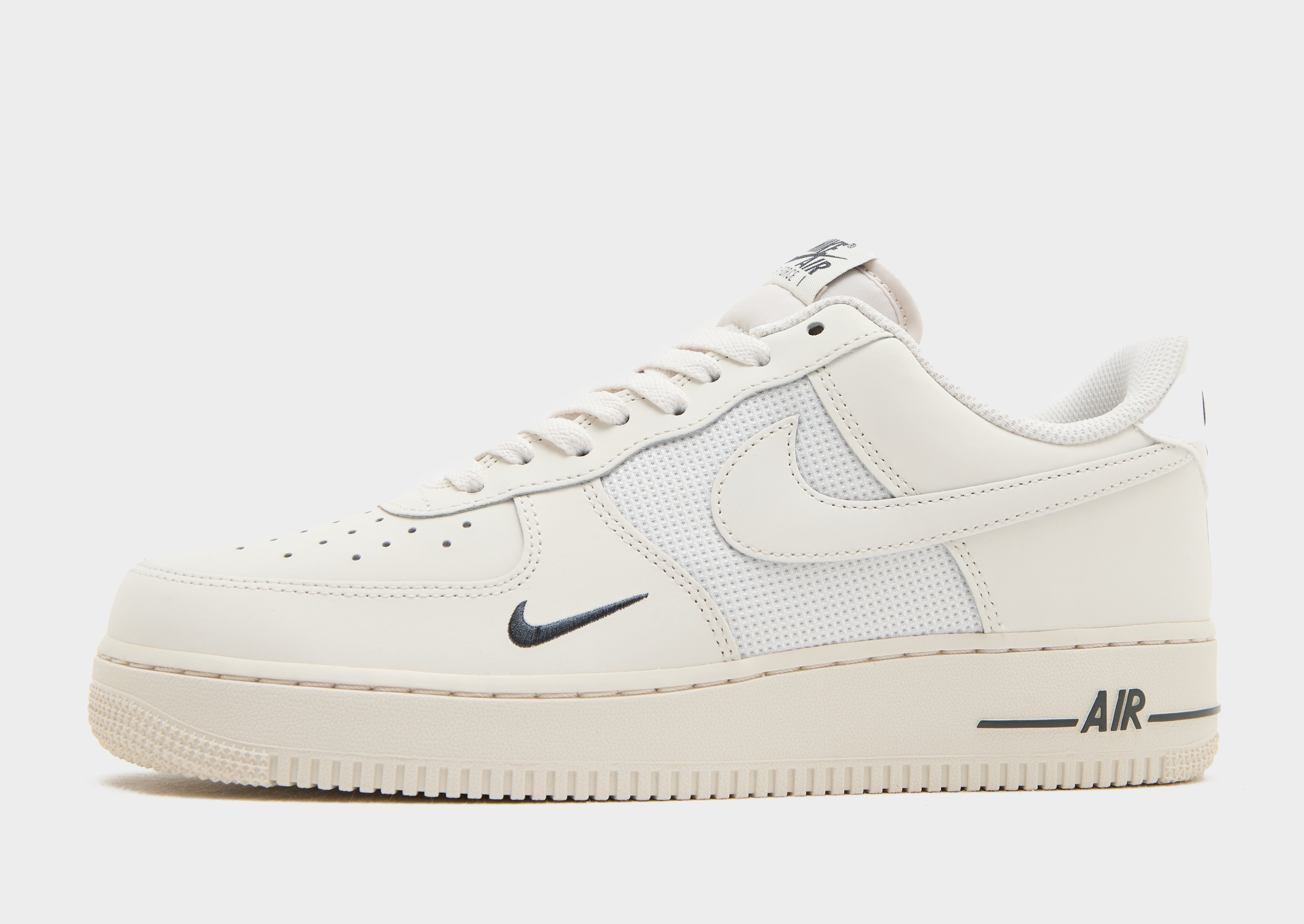 White Nike Air Force 1 '07 LV8 - JD Sports Global