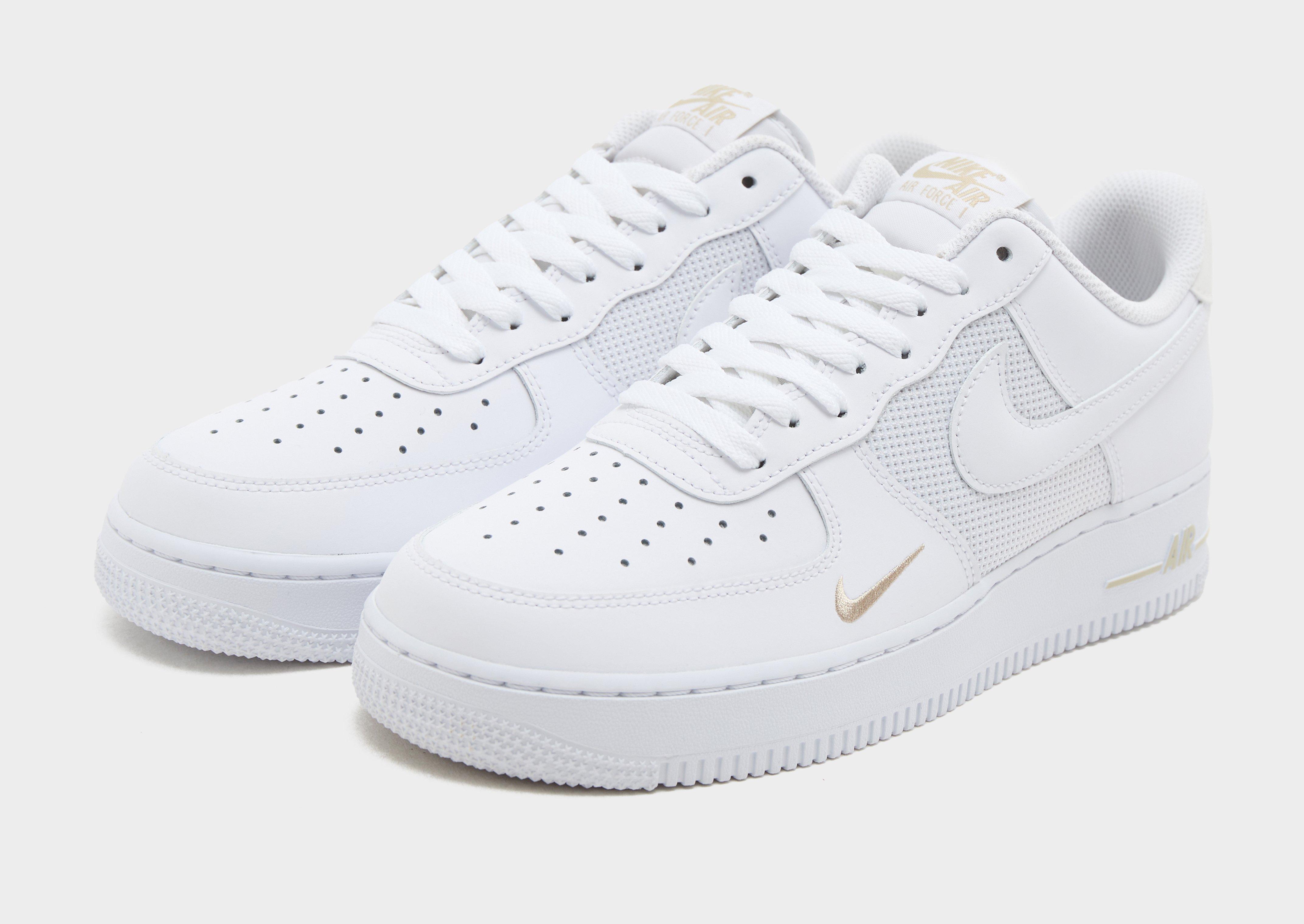 Nike Air Force 1 '07 LV8