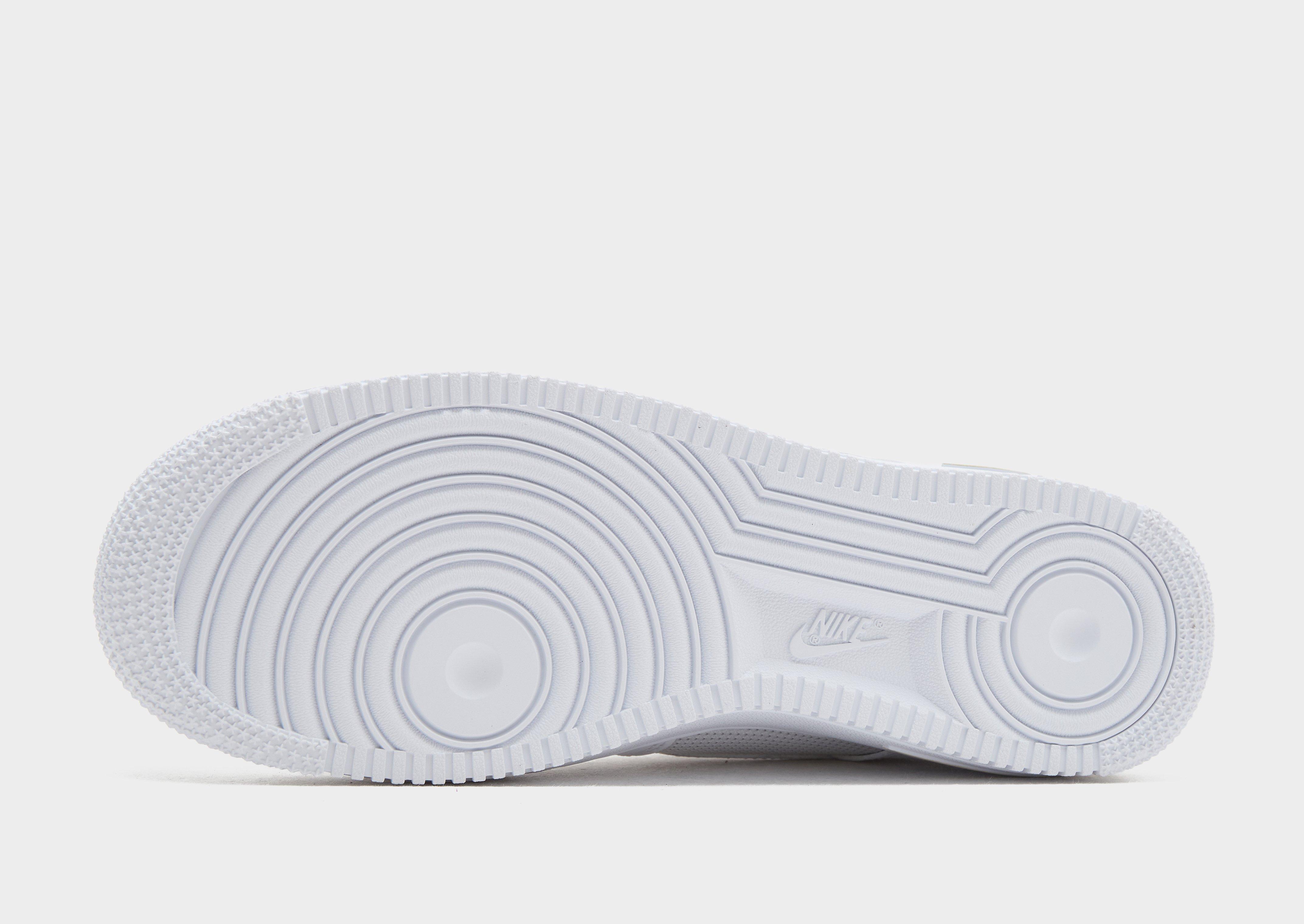 Nike Air Force 1 '07 LV8