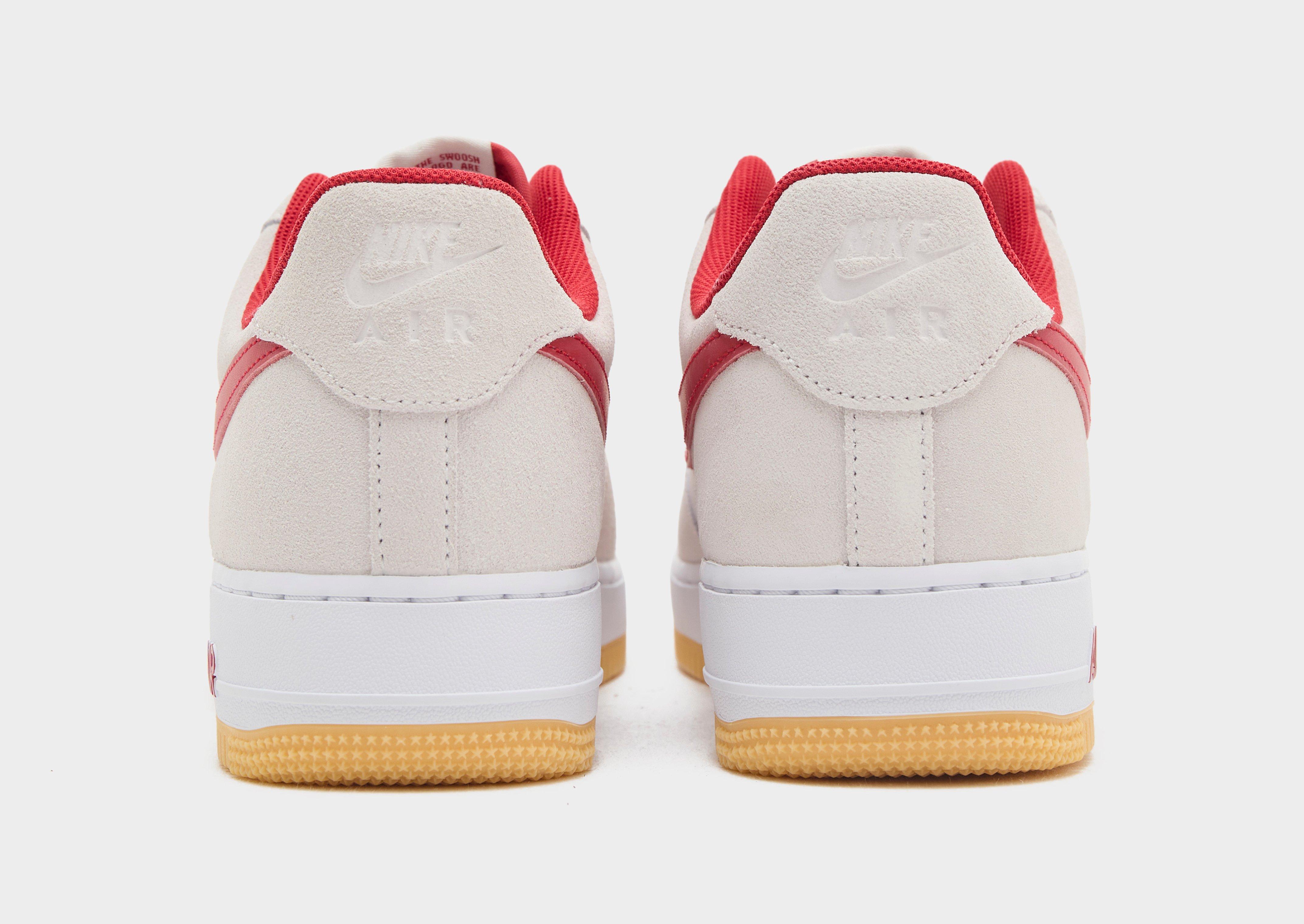 Nike Air Force 1 LV8