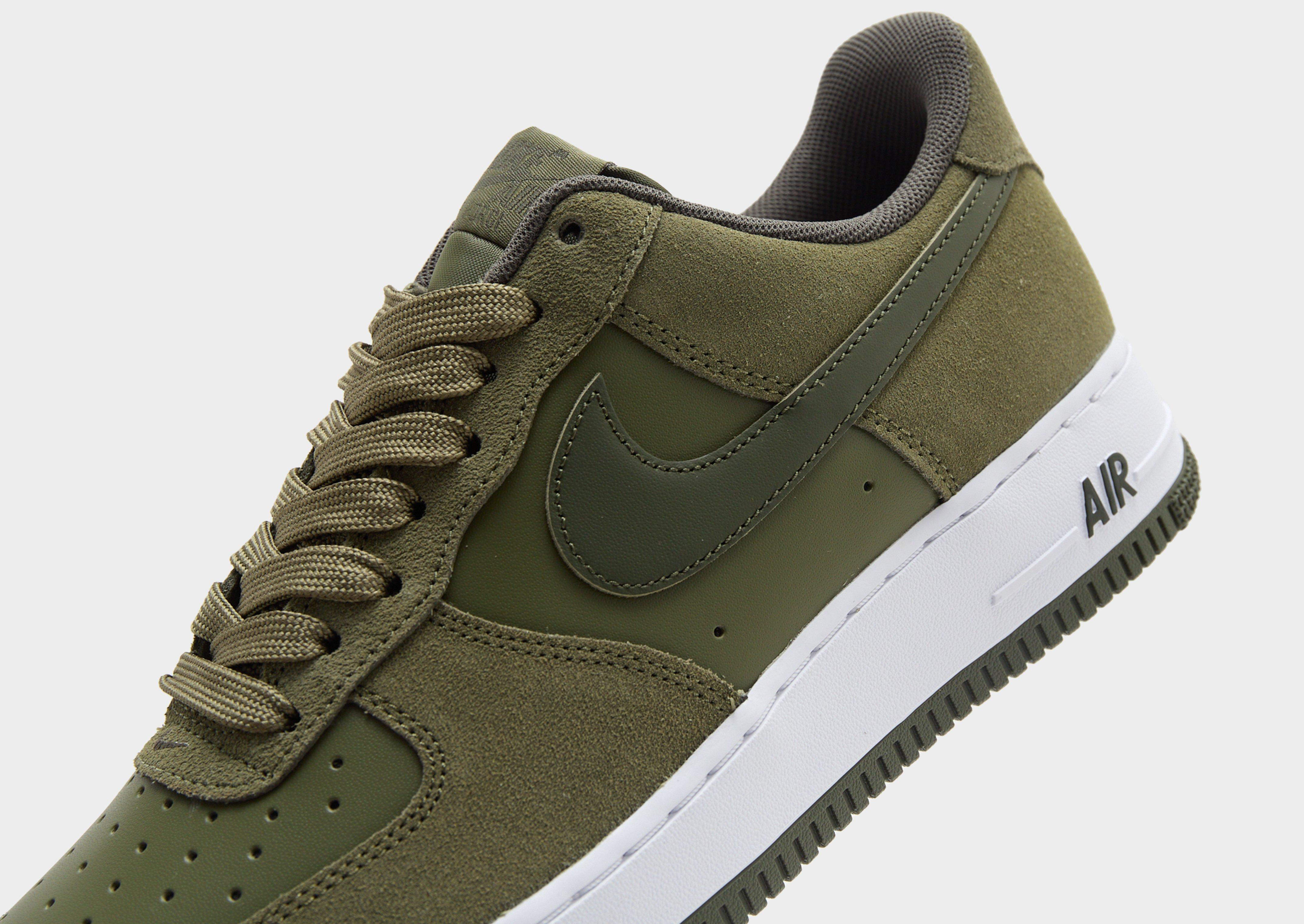 Nike Air Force 1 '07 LV8 Miehet