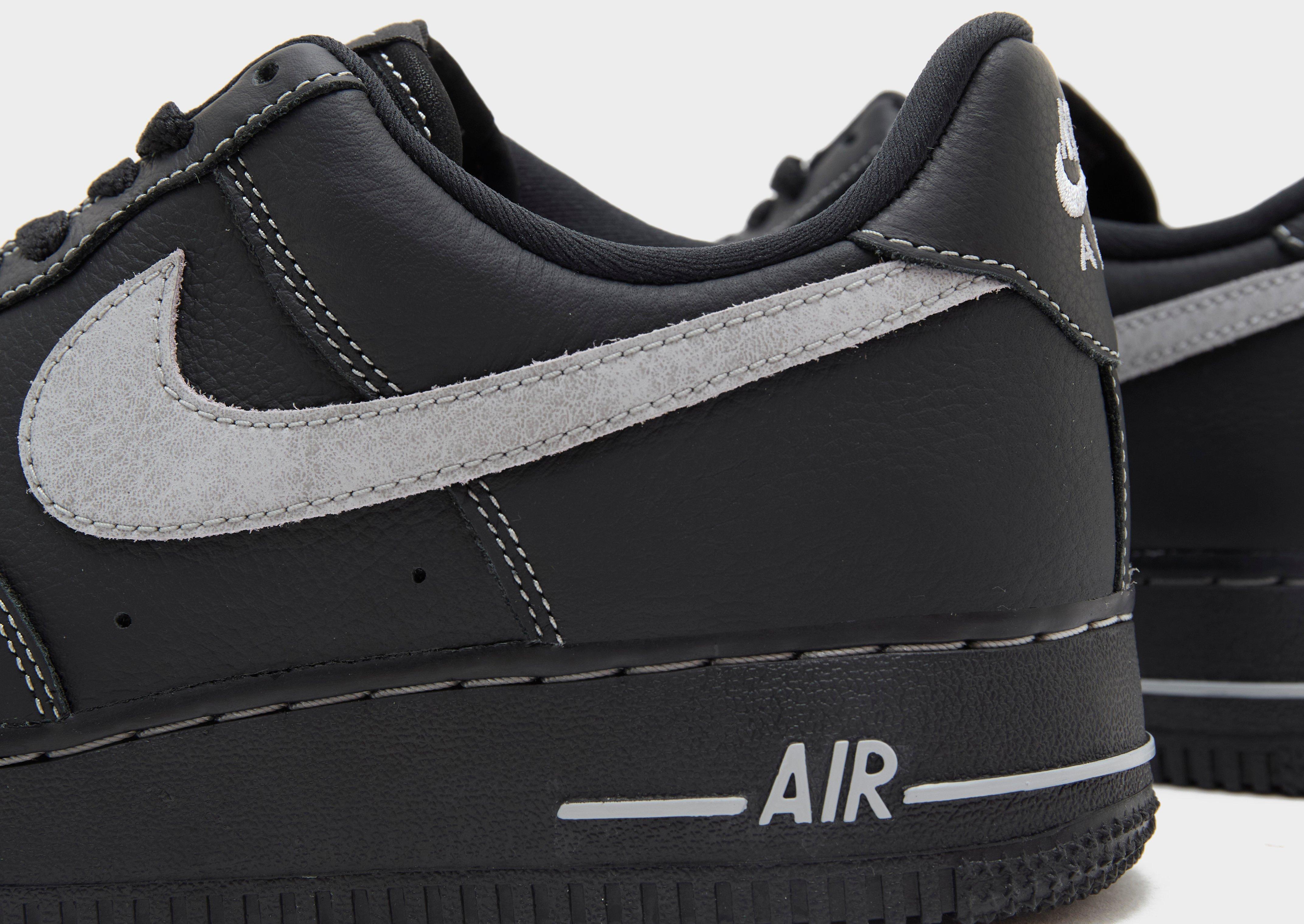 Nike Air Force 1 '07 LV8