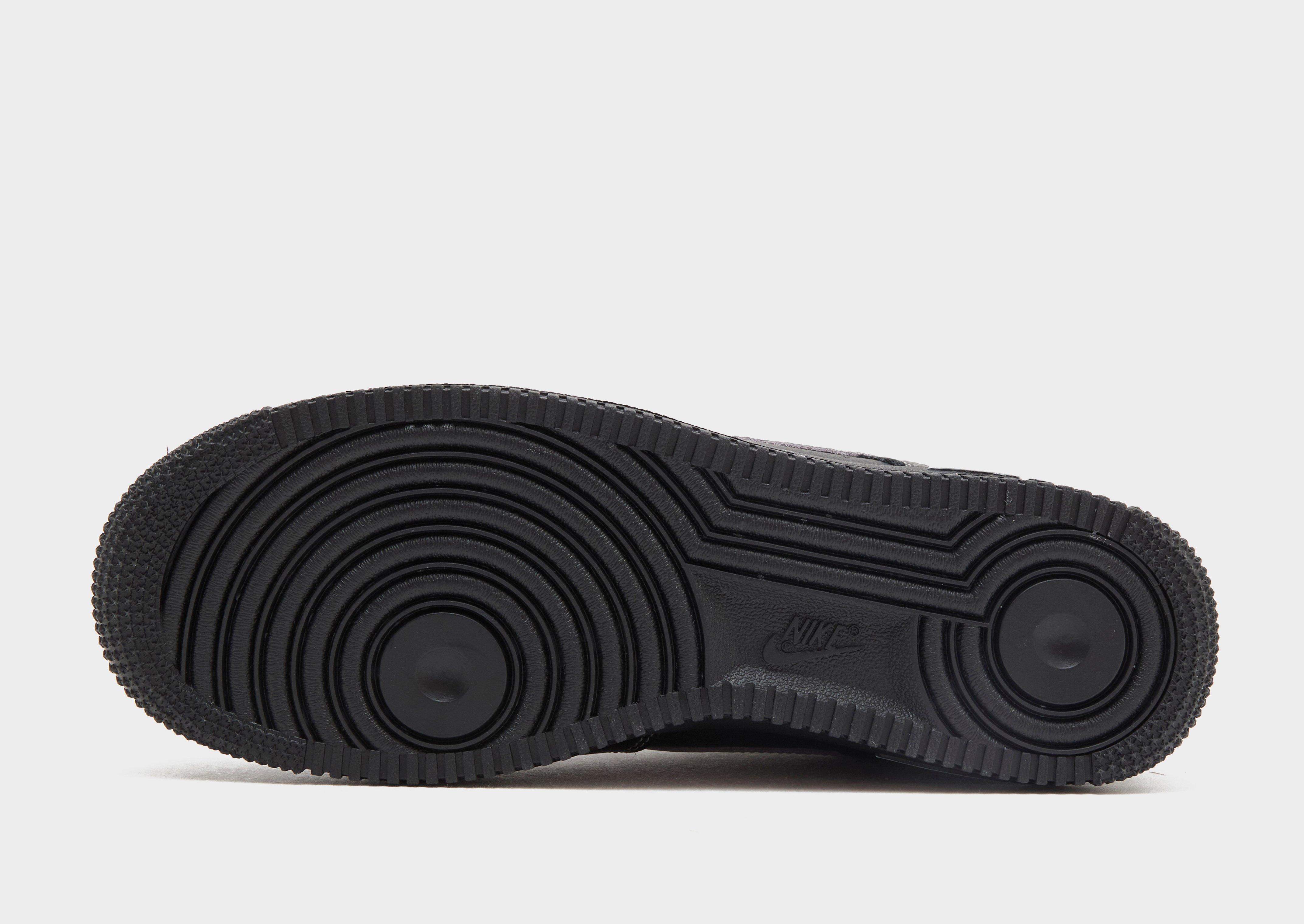 Nike Air Force 1 '07 LV8