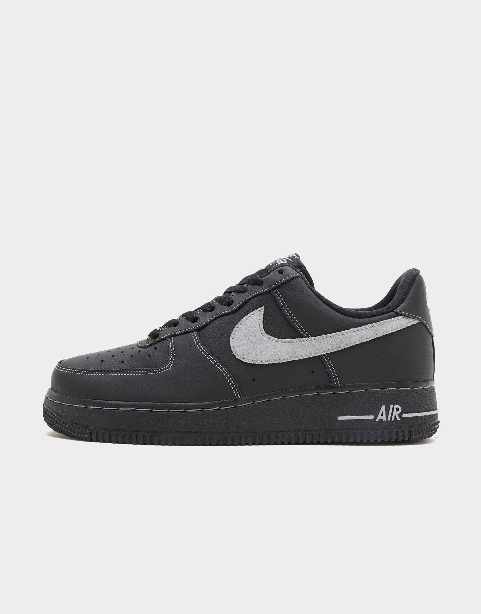 Nike Air Force 1 '07 LV8