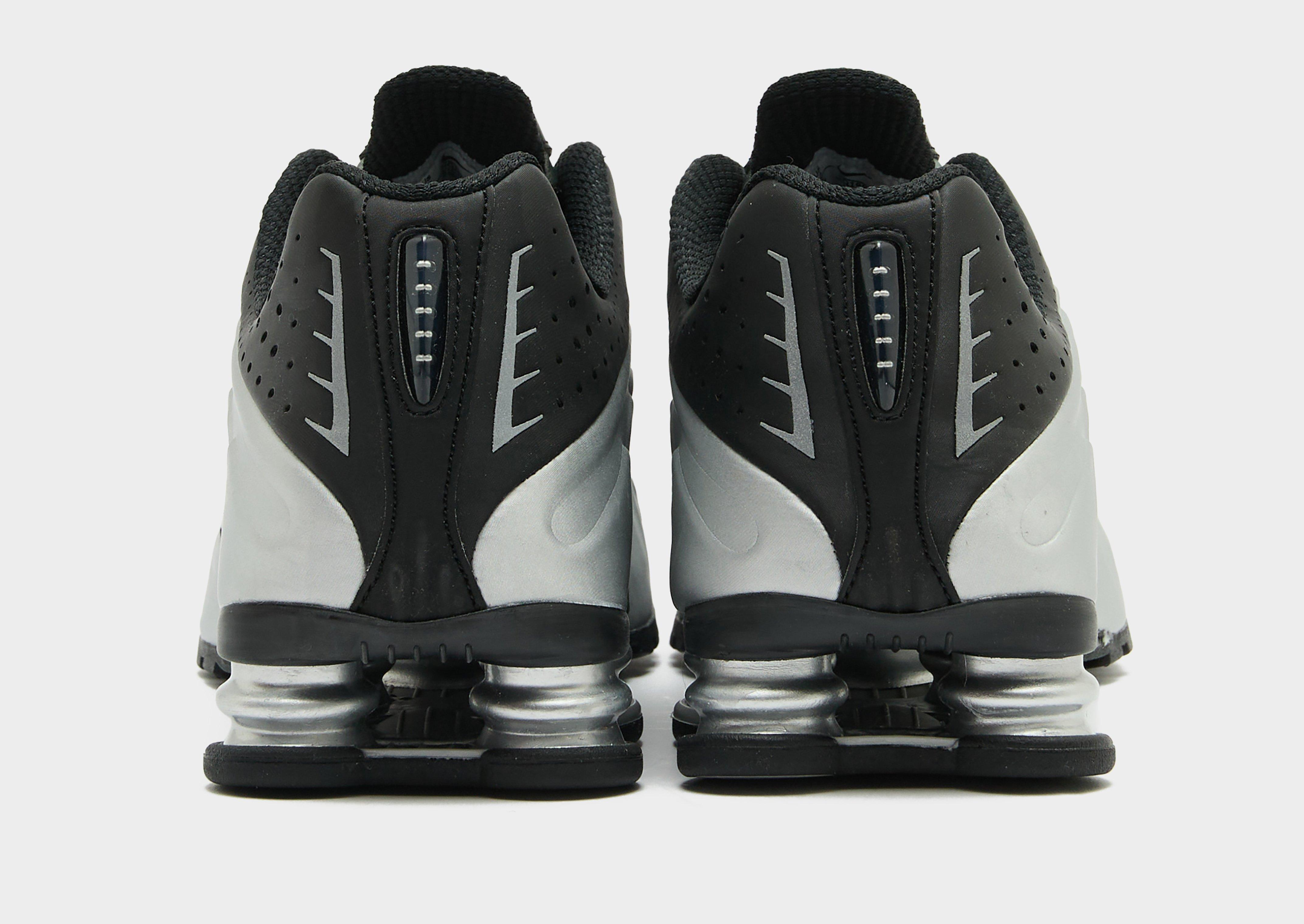 Nike Shox R4