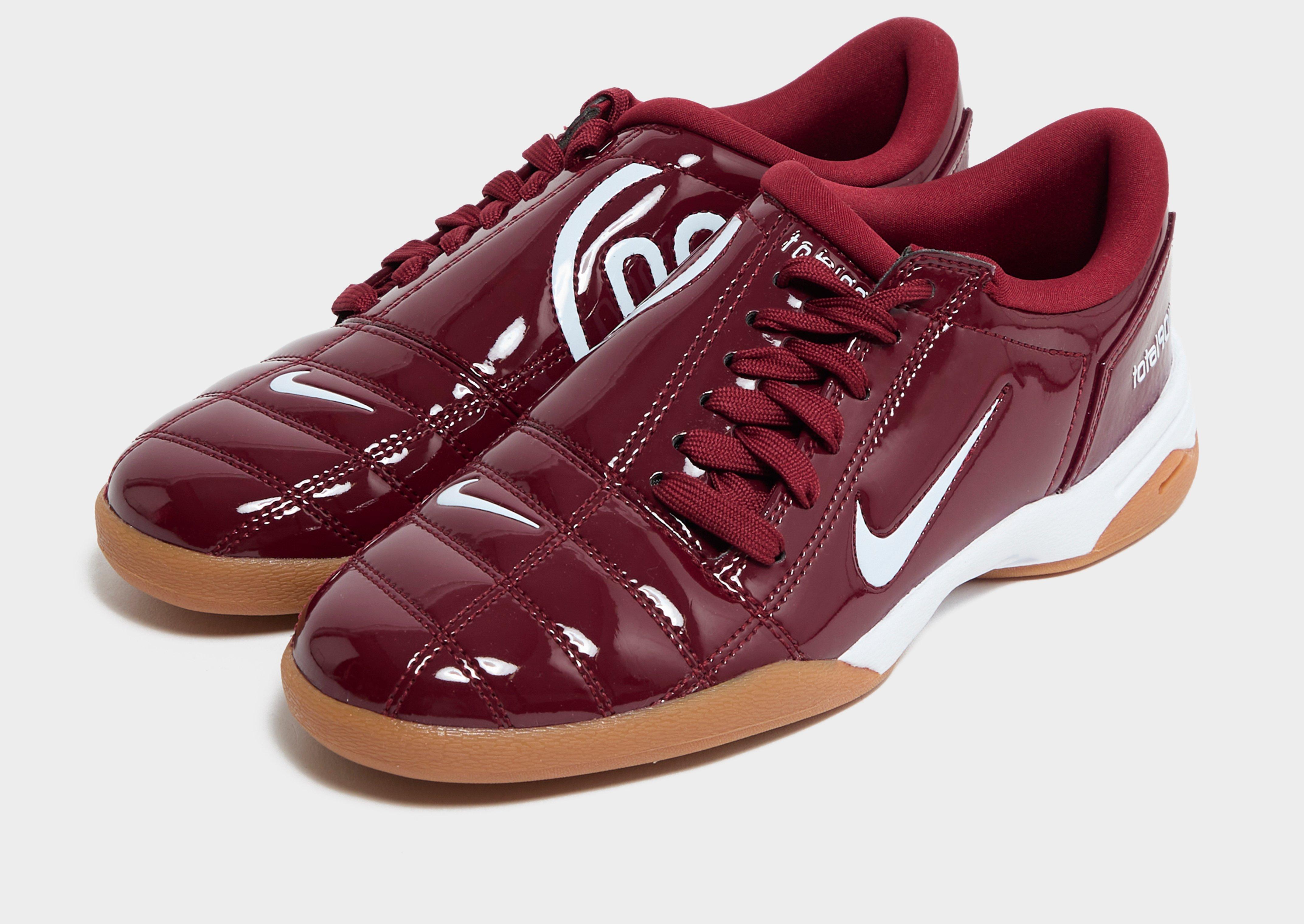 Nike Total 90 Women's