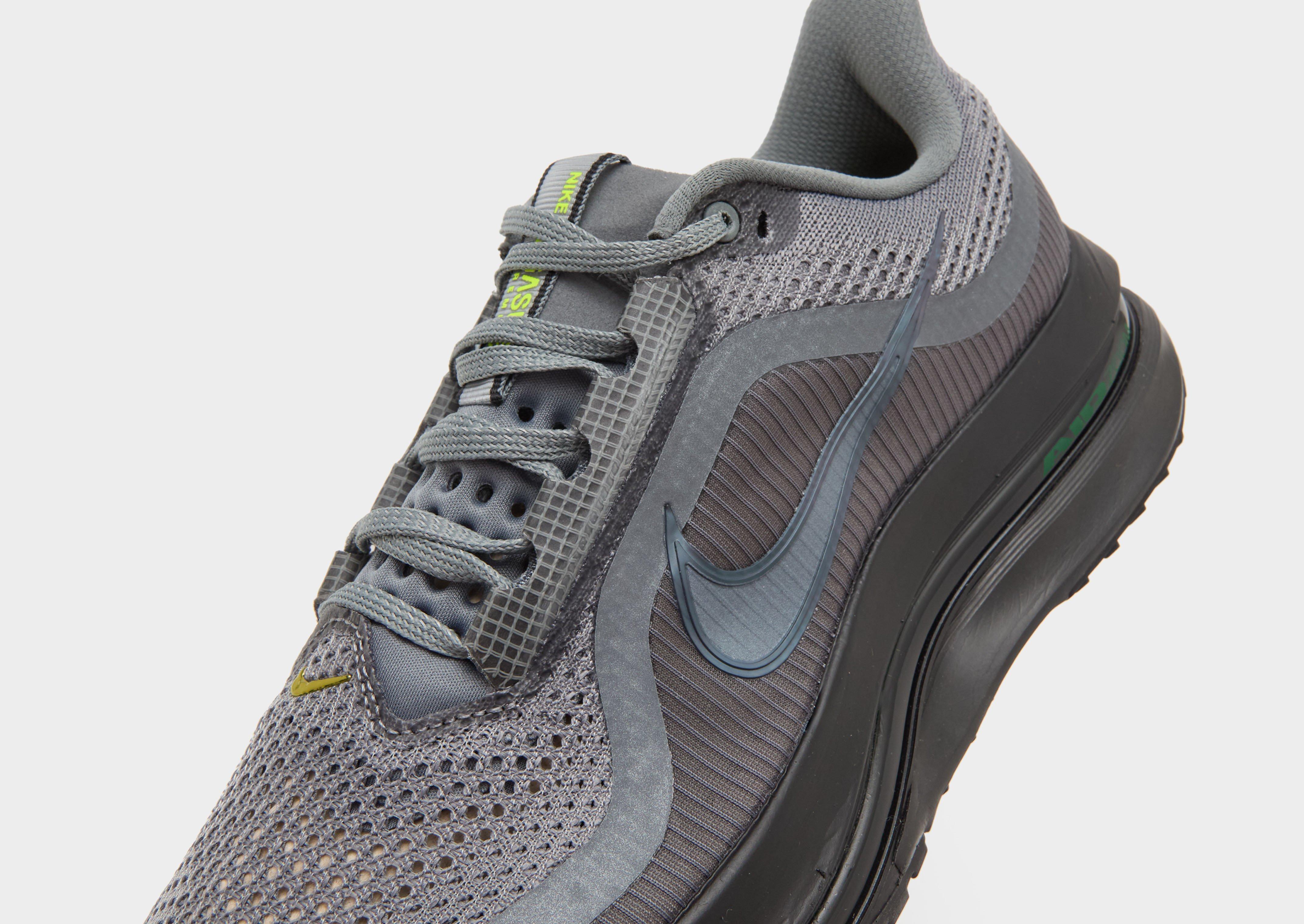 Nike Pegasus Premium