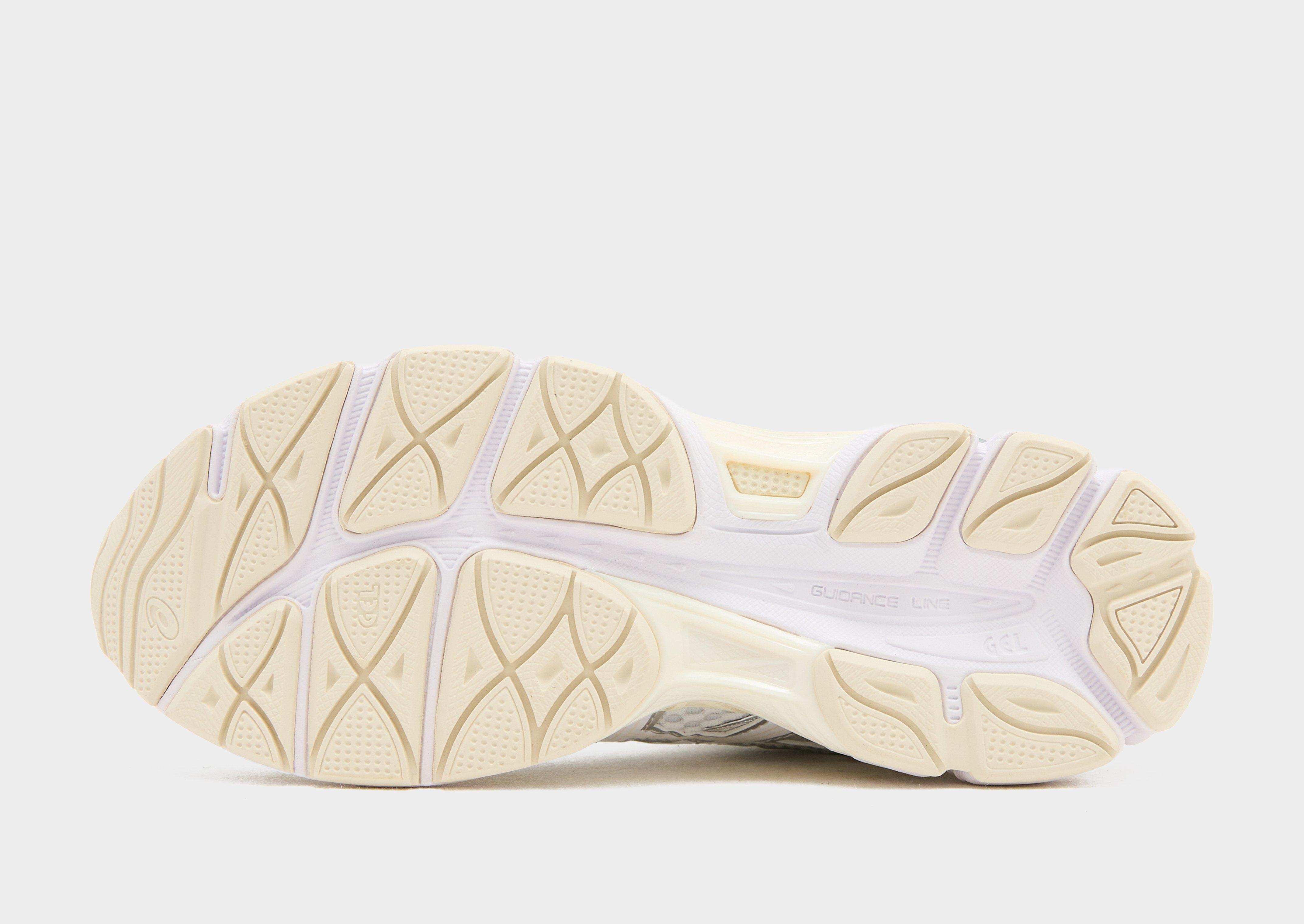 ASICS GEL-CUMULUS 16 Women's