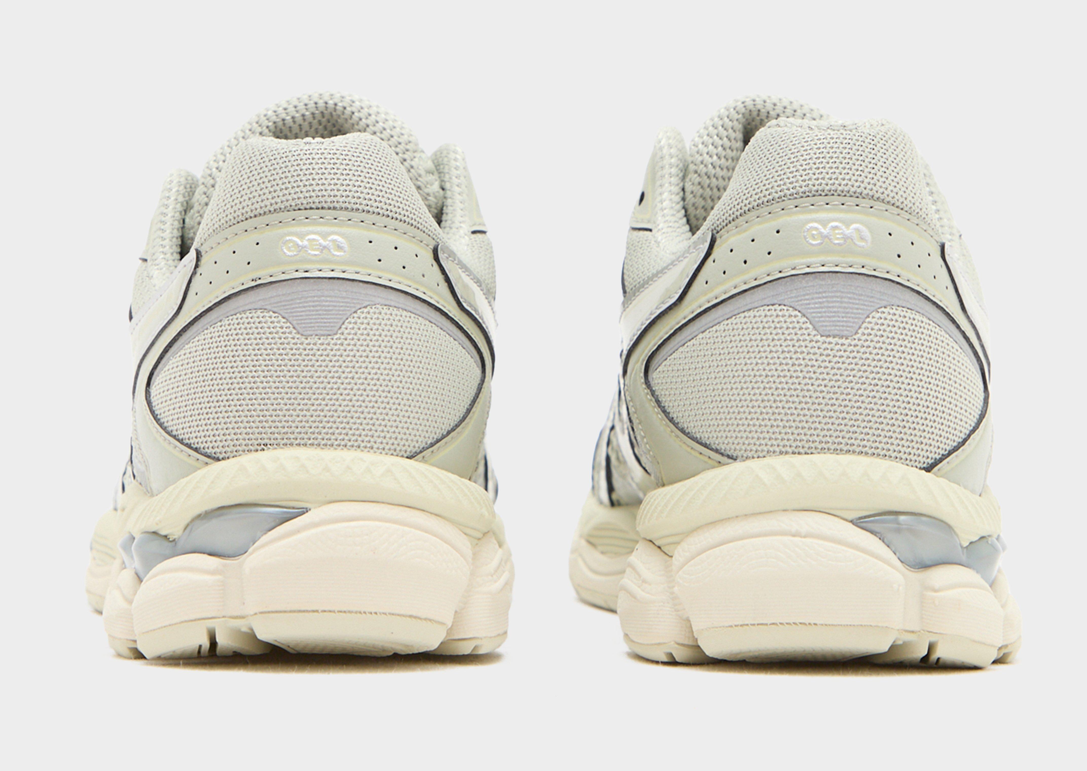 ASICS GEL-CUMULUS 16 Femme