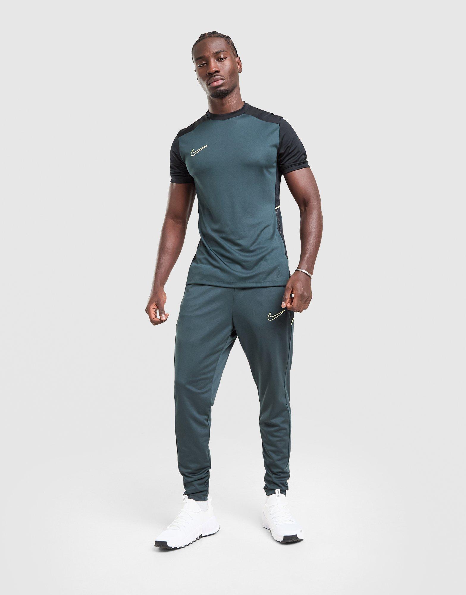 Nike T-shirt Academy