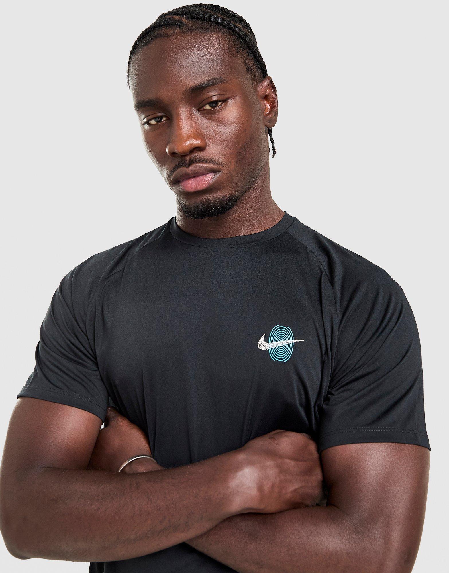 Nike Stride Graphic T-Shirt