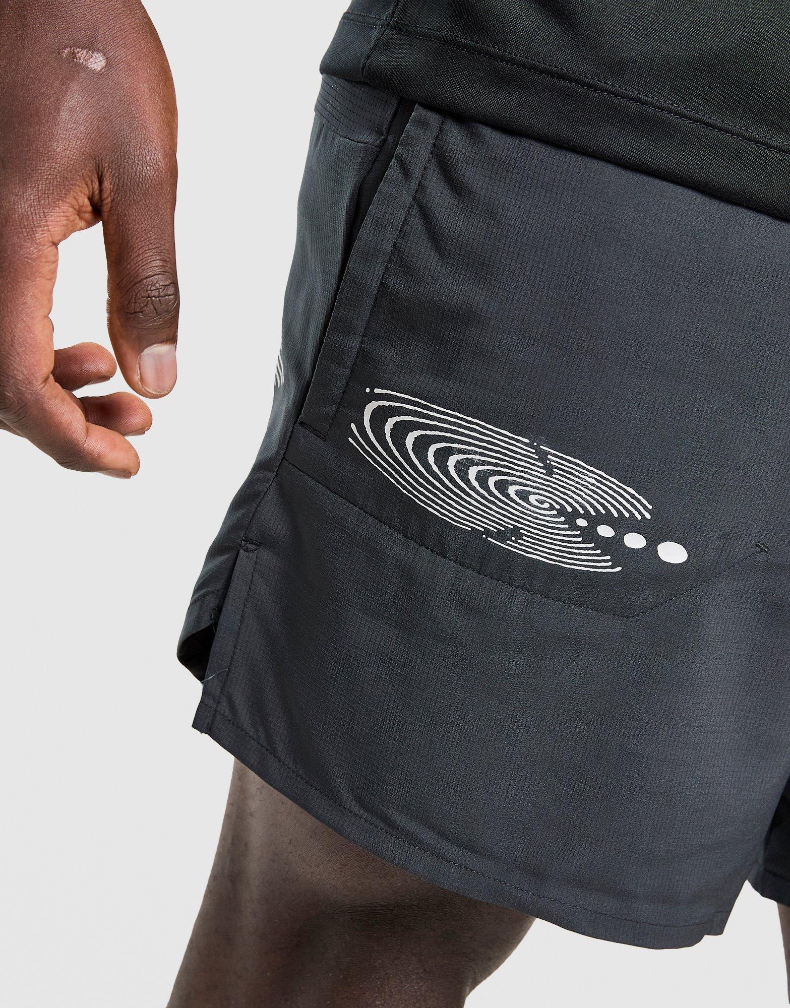 Nike Short Stride Graphic