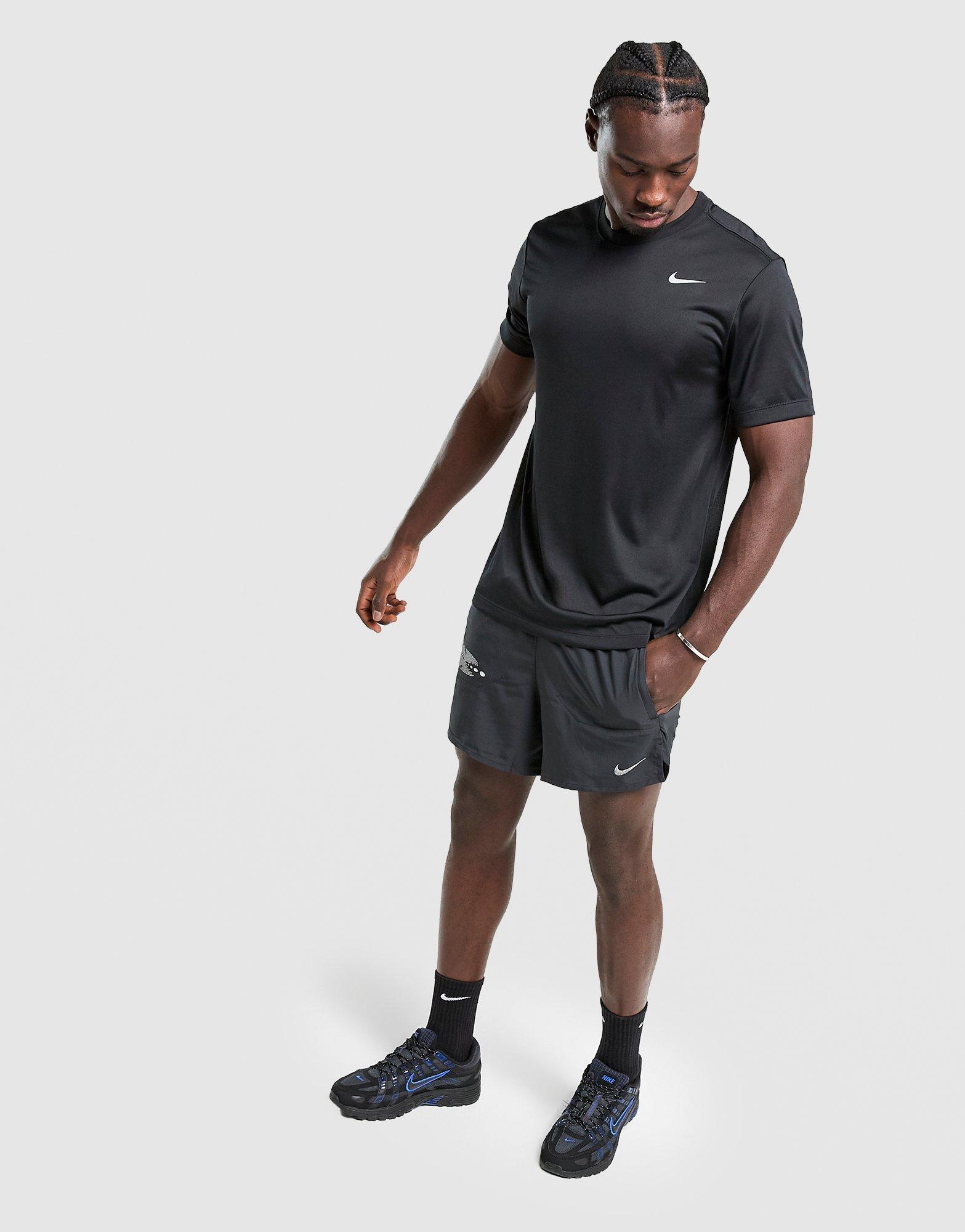 Nike Pantalón Corto Stride Graphic