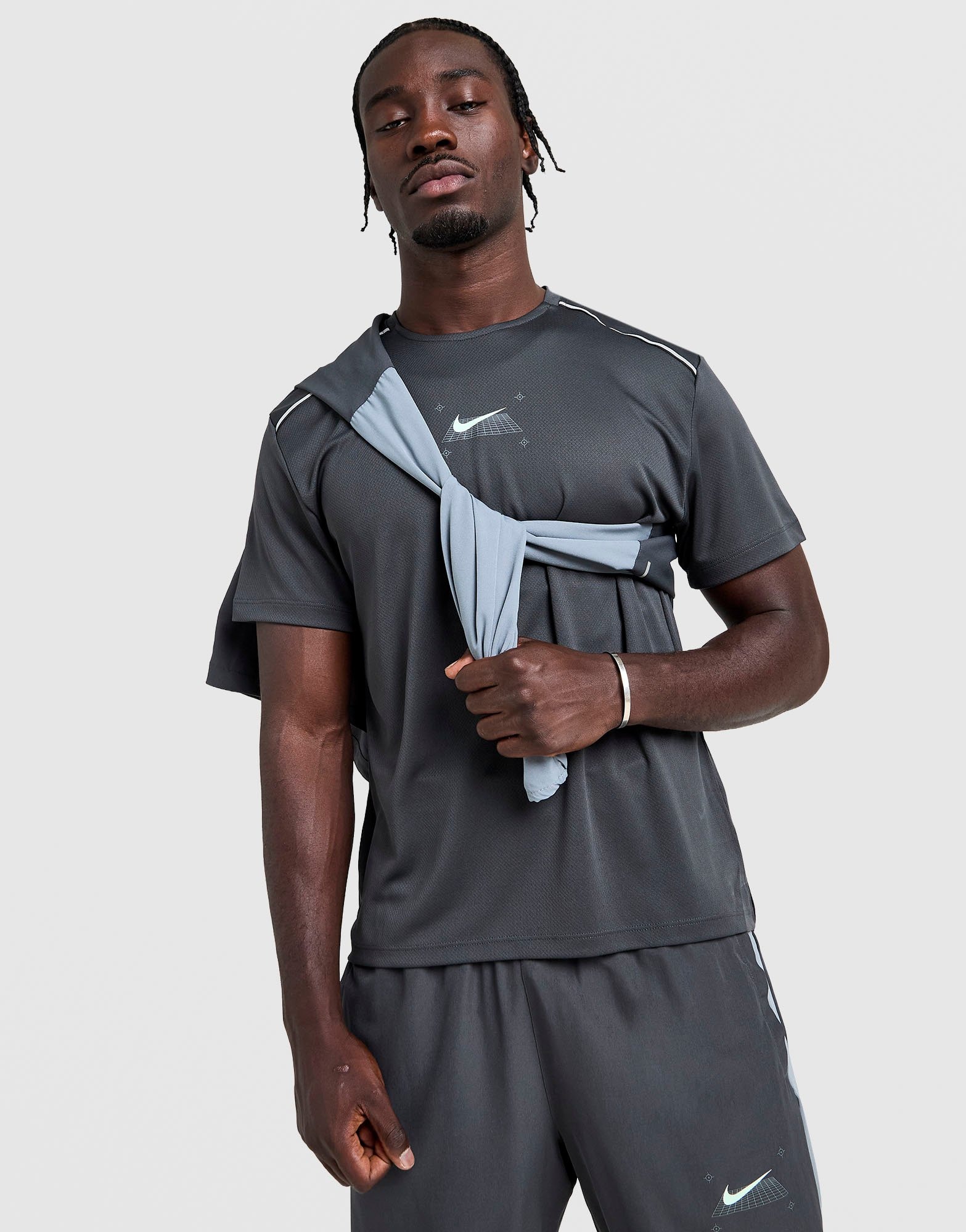 Black Nike Grid T-Shirt - JD Sports Global