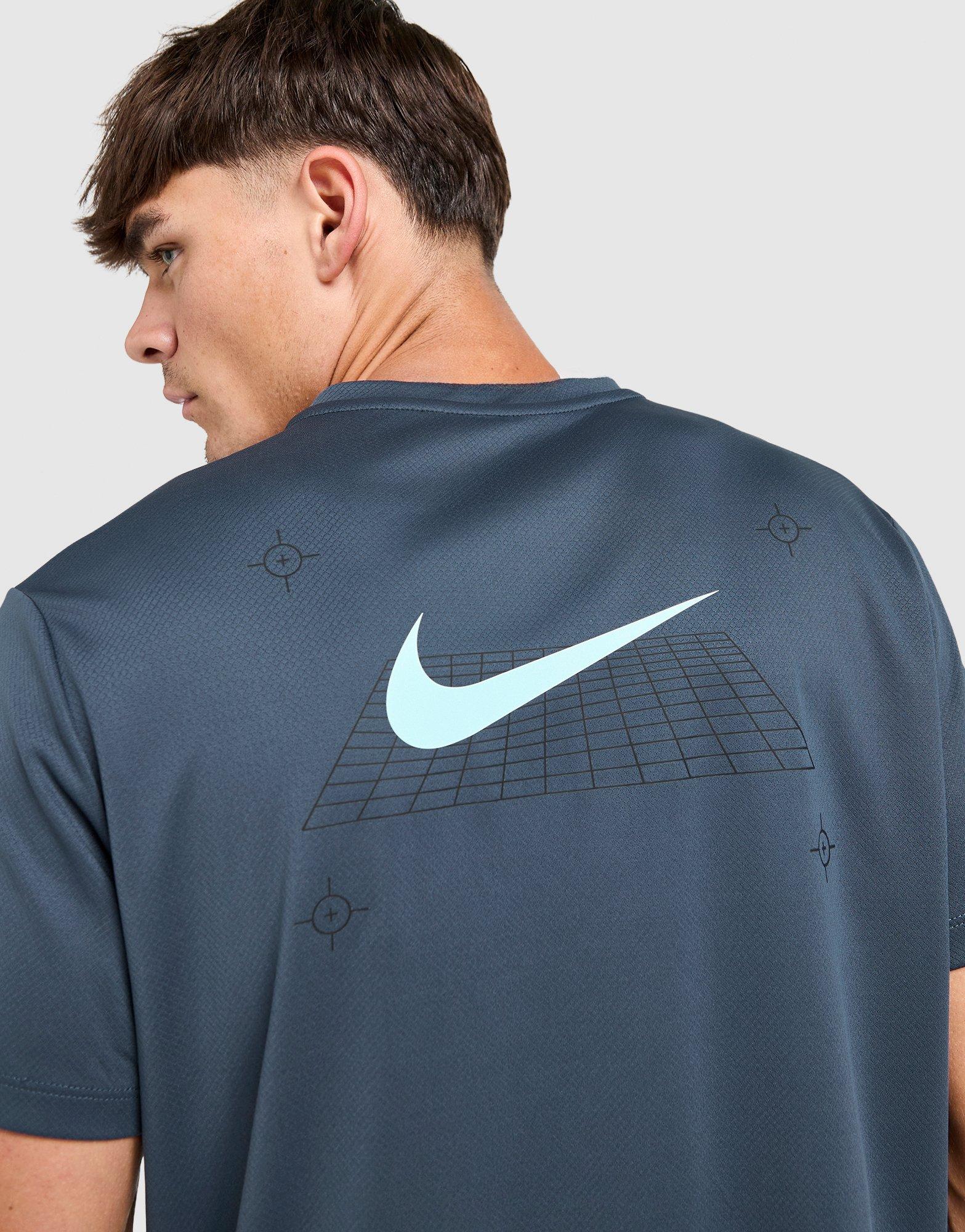 Nike Grid T-Shirt