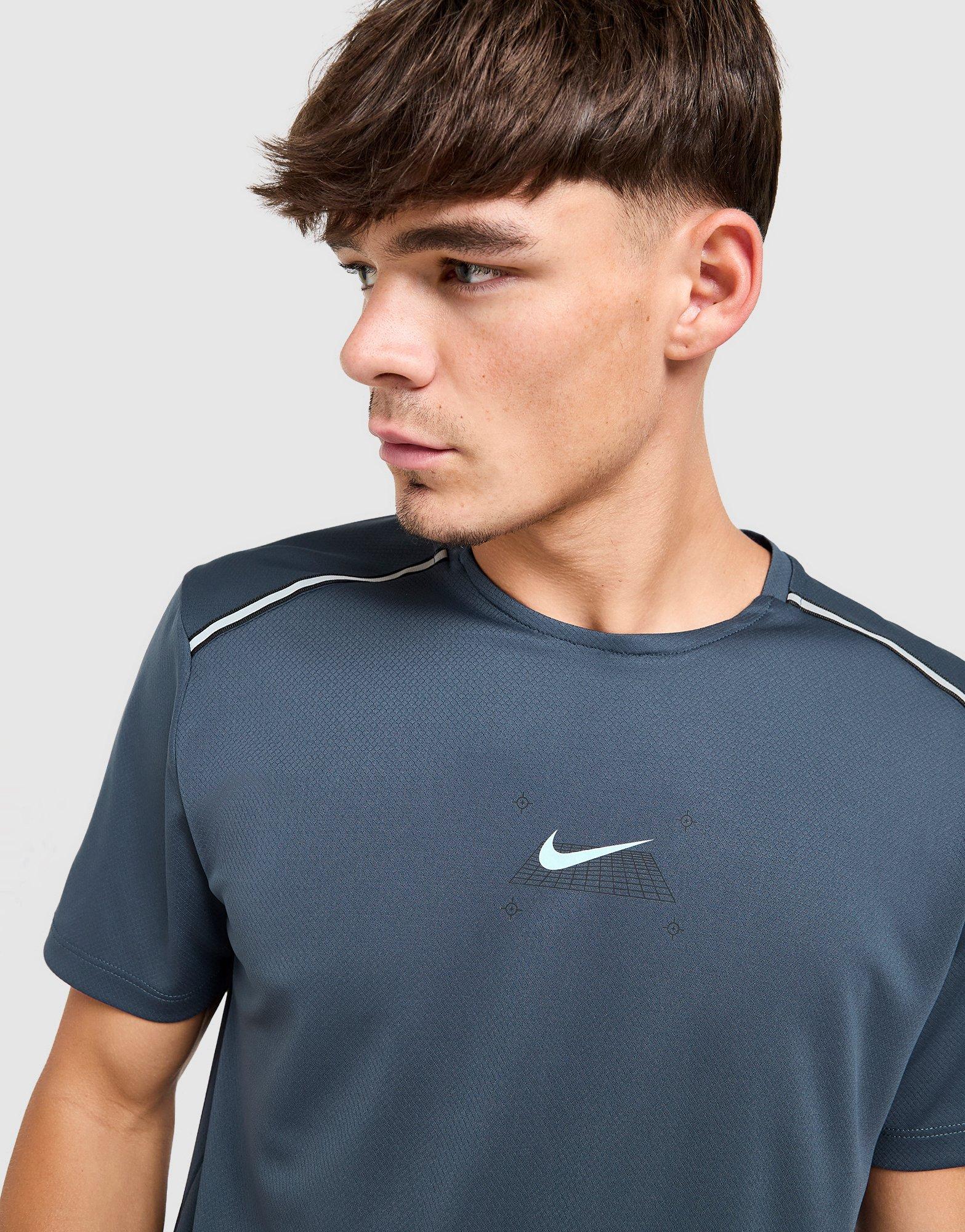 Nike Grid T-Shirt