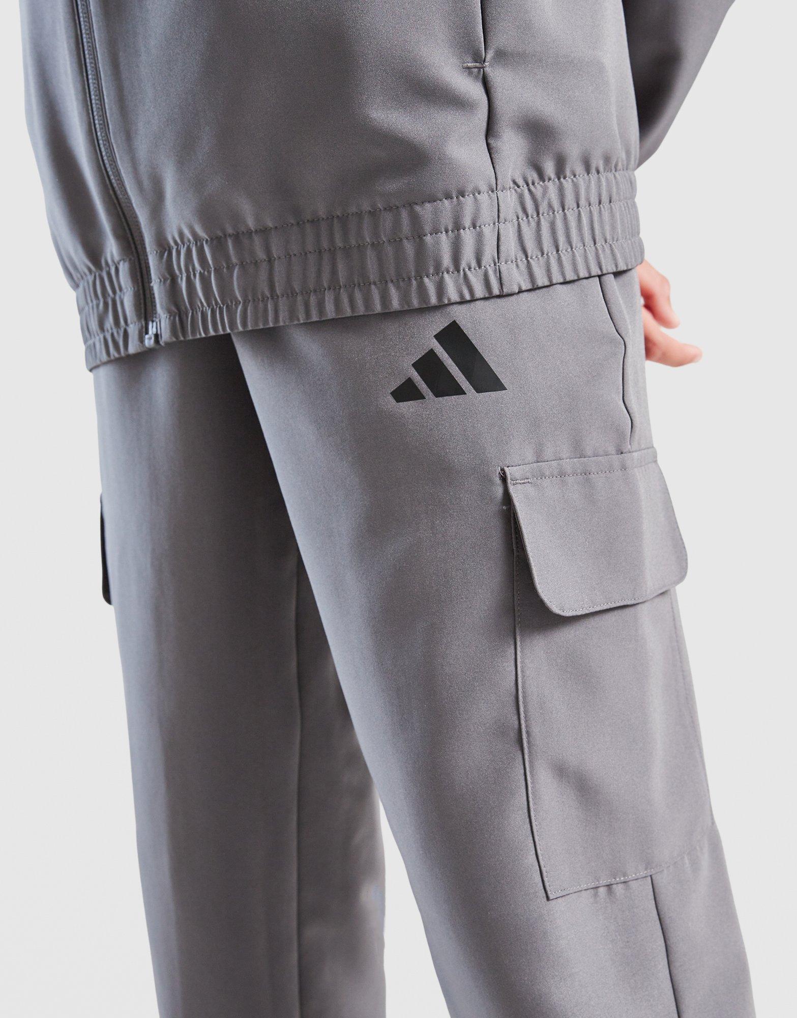 adidas Badge of Sport Woven Trainingsanzug Kinder